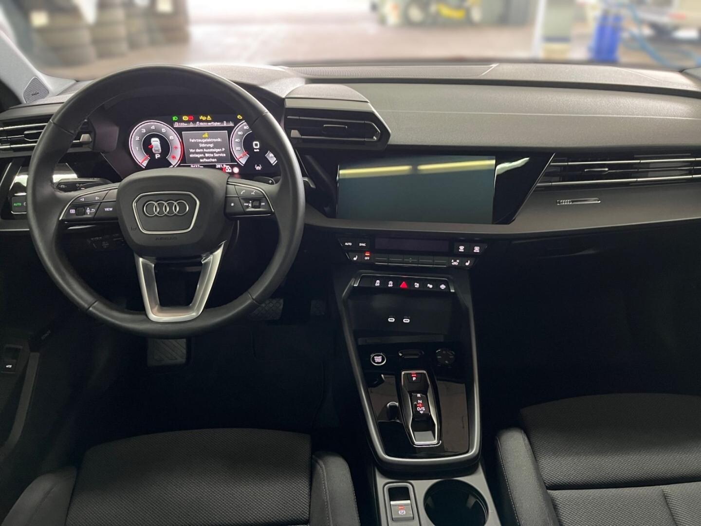 Bild über Audi A3 Sportback advanced 30 TFSI S tronic - für weitere Informationen kontaktieren Sie den Audi Partner