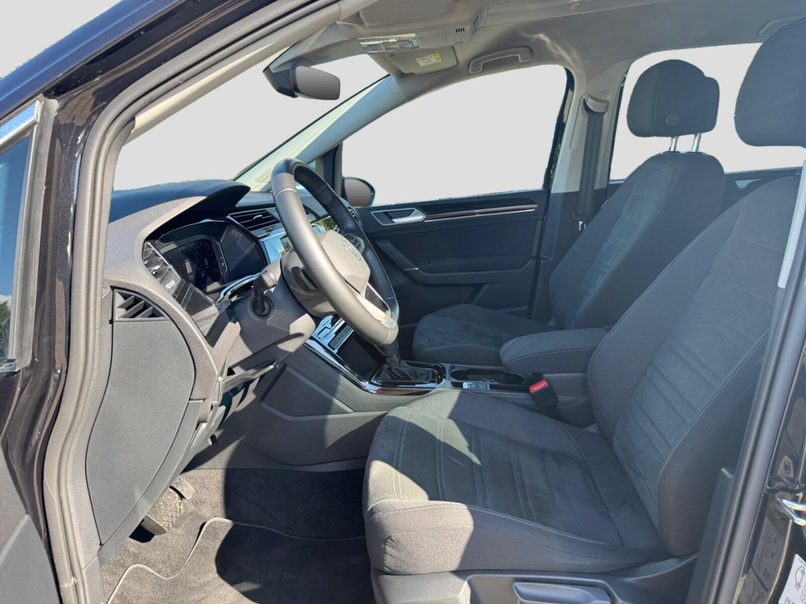 Volkswagen Touran – Bild 9