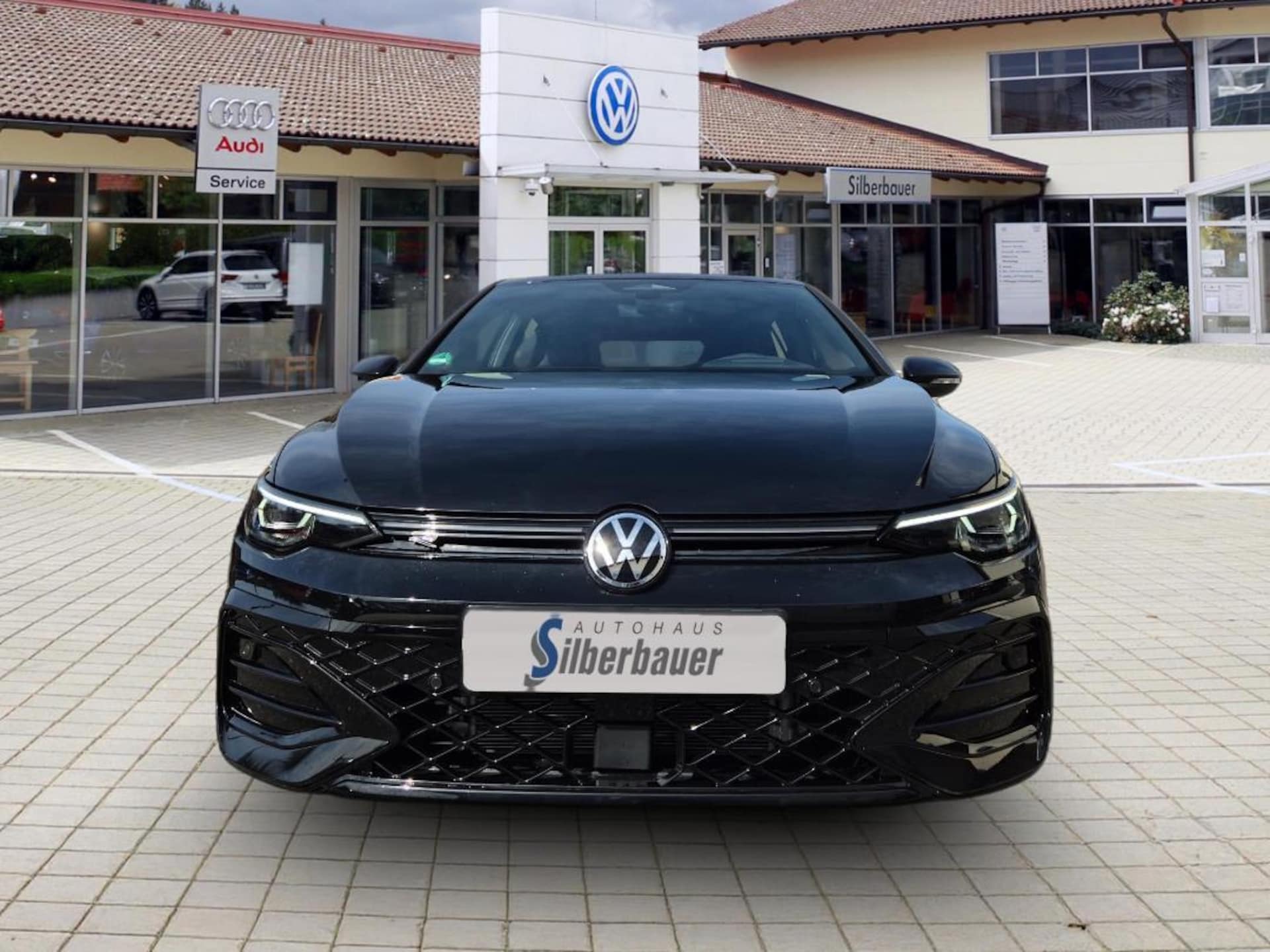 Volkswagen Golf R-Line