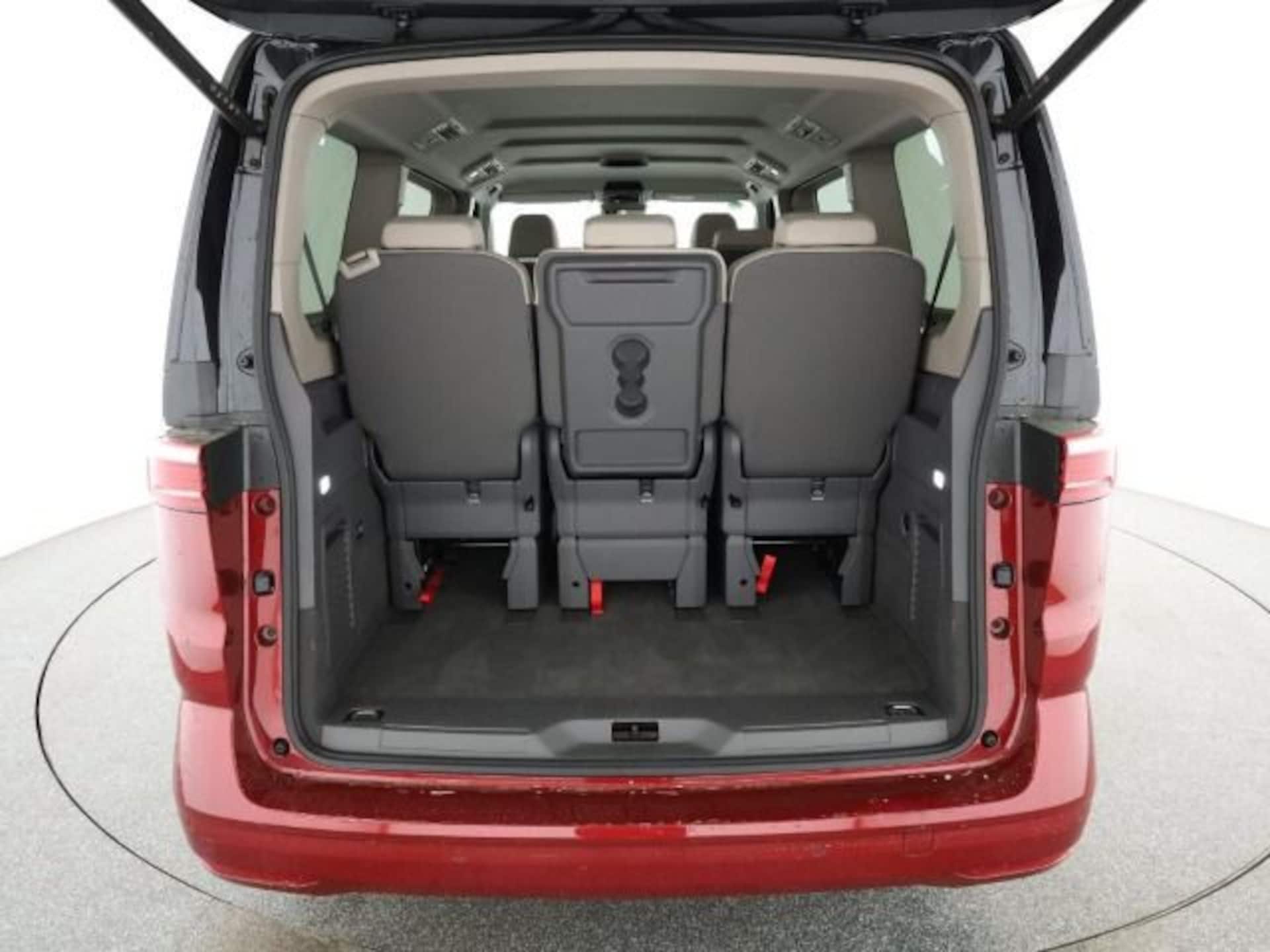 Volkswagen Multivan Langversion Basis-Modell