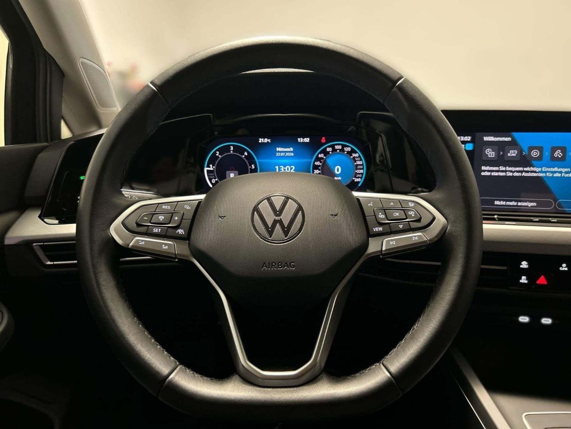 Volkswagen Golf Variant Life