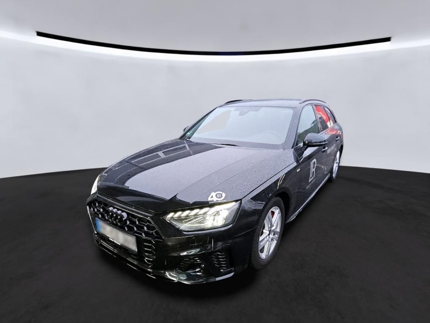Bild über Audi A4 Avant S line 45 TFSI quattro S tronic - für weitere Informationen kontaktieren Sie den Audi Partner