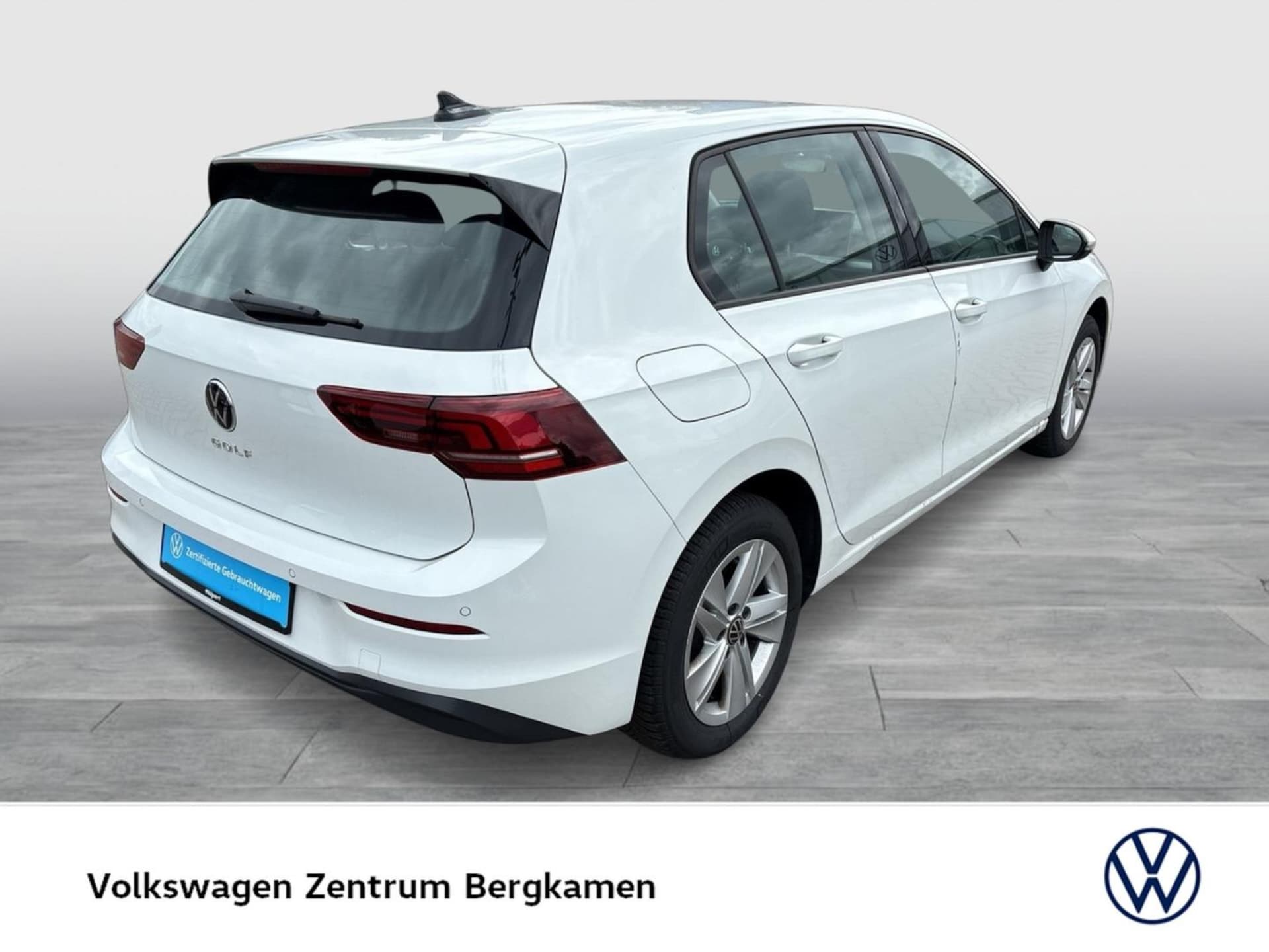 Volkswagen Golf Life