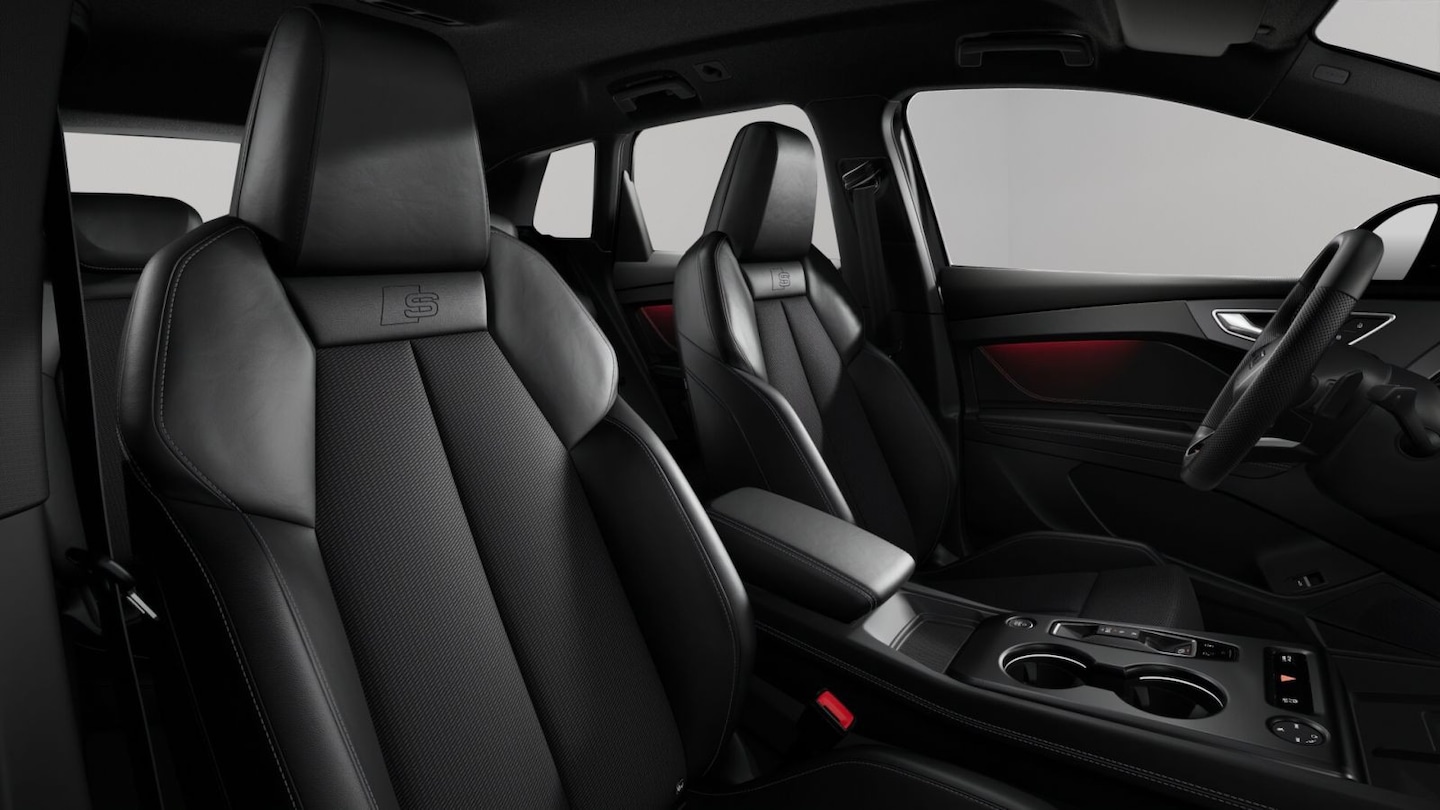 Bild über Audi Q4 SUV e-tron e-tron performance 210 kW - für weitere Informationen kontaktieren Sie den Audi Partner