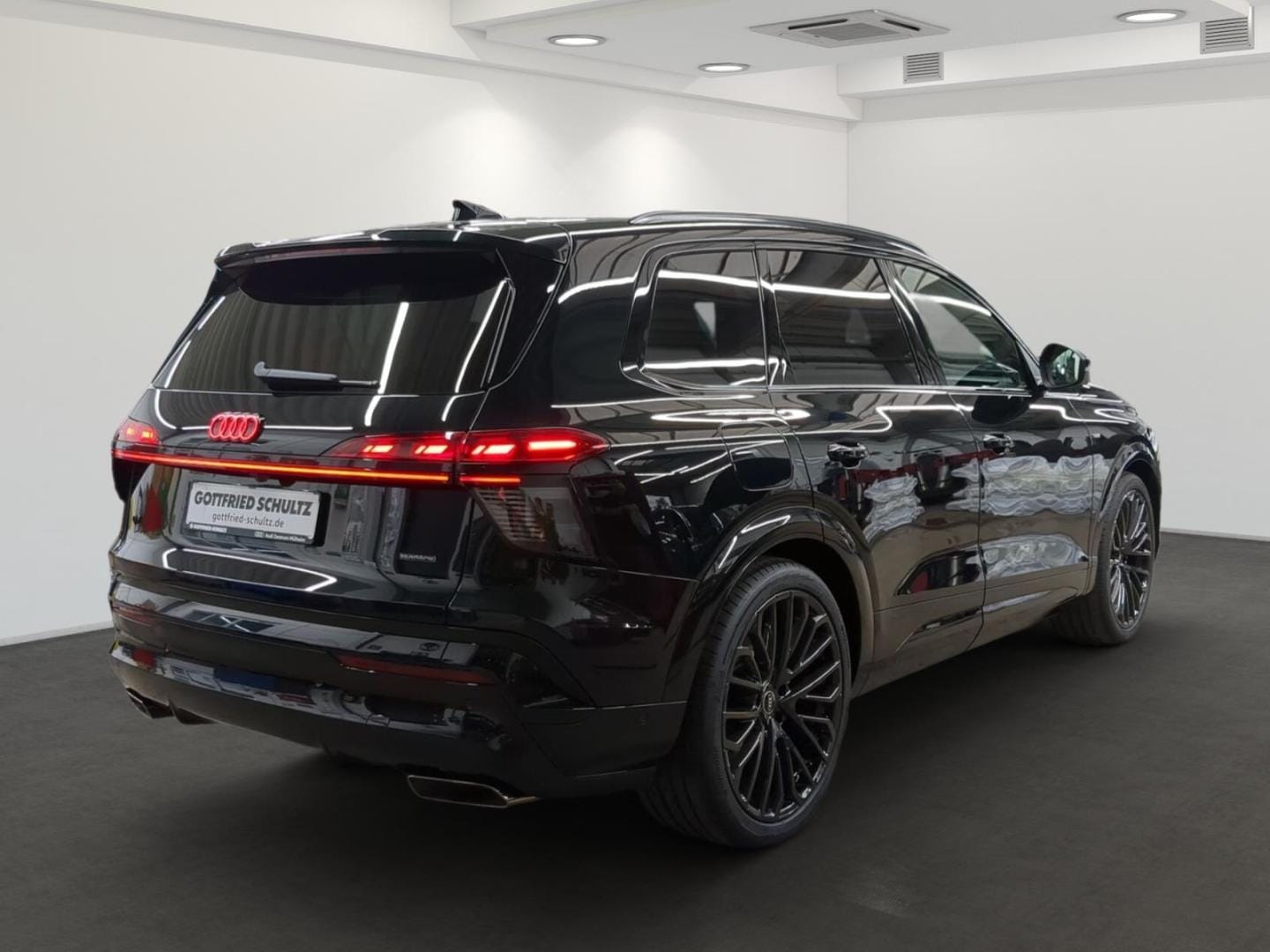 Bild über Audi Q7 SUV TDI quattro 220 kW tiptronic - für weitere Informationen kontaktieren Sie den Audi Partner