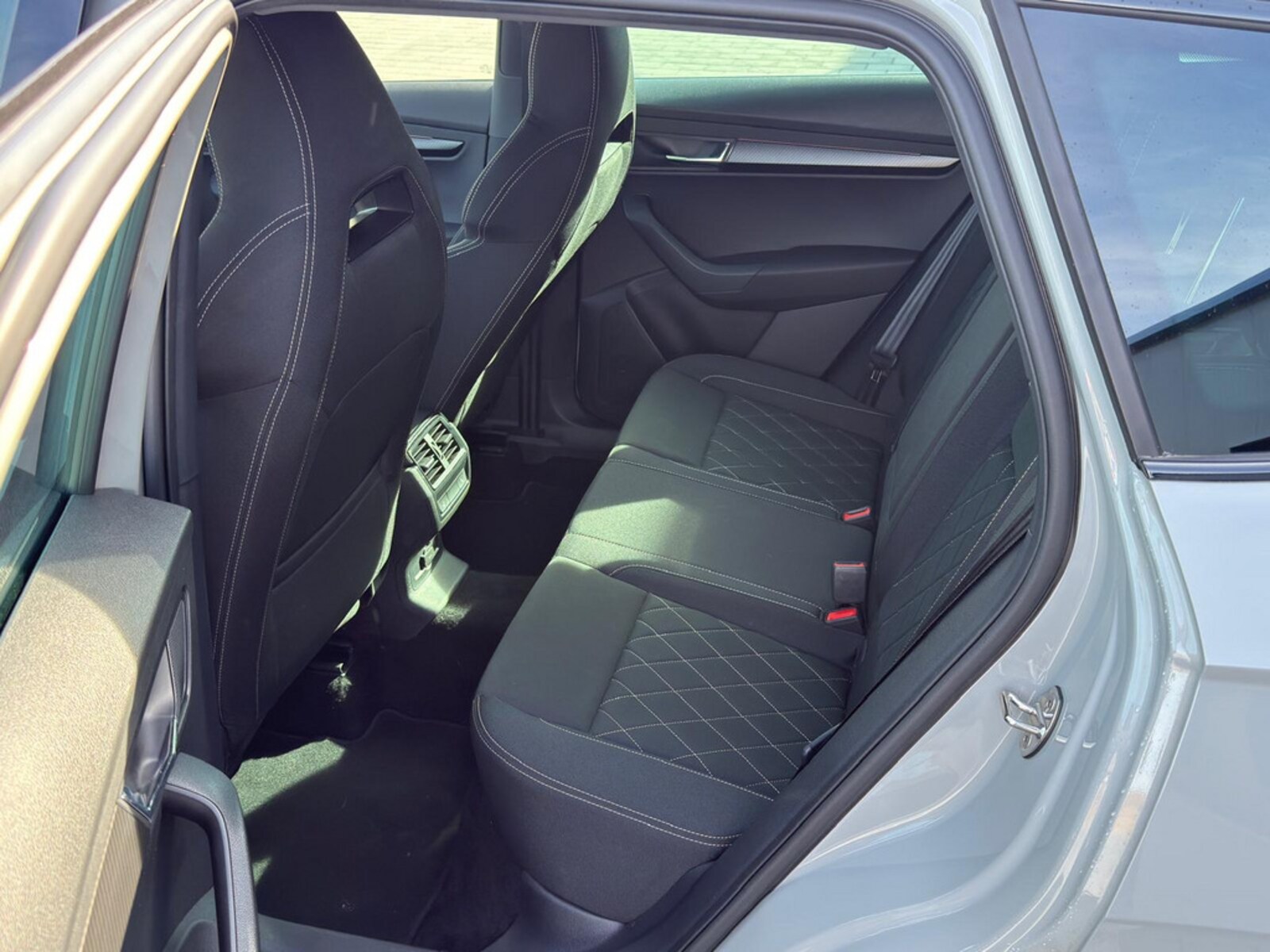 Škoda Karoq – Bild 11