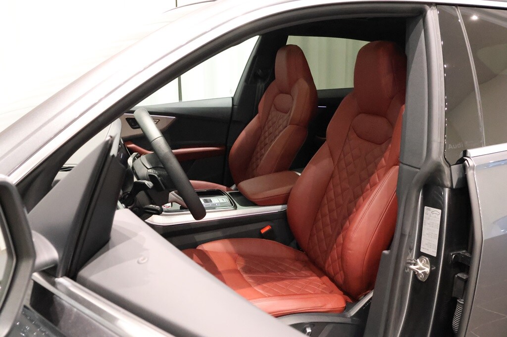 Bild som visar Audi SQ8 SQ8 SUV TFSI 507 hk tiptronic - för mer information kontakta din Audi Partner