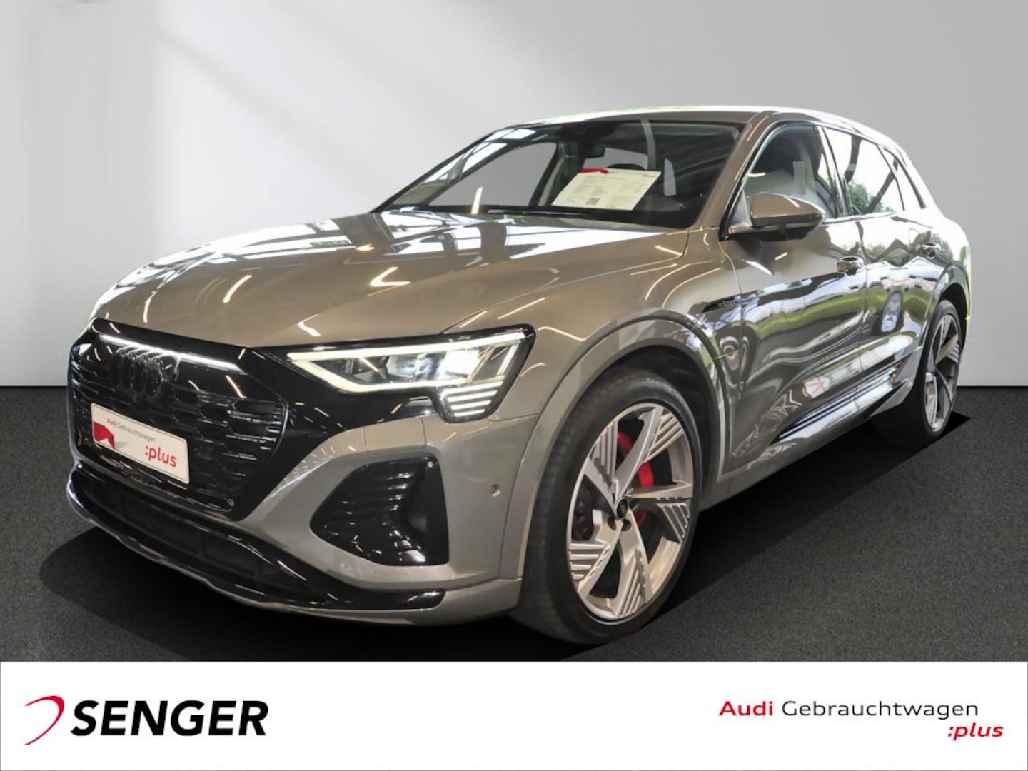 Bild über Audi Q8 e-tron S line 55 e-tron quattro - für weitere Informationen kontaktieren Sie den Audi Partner