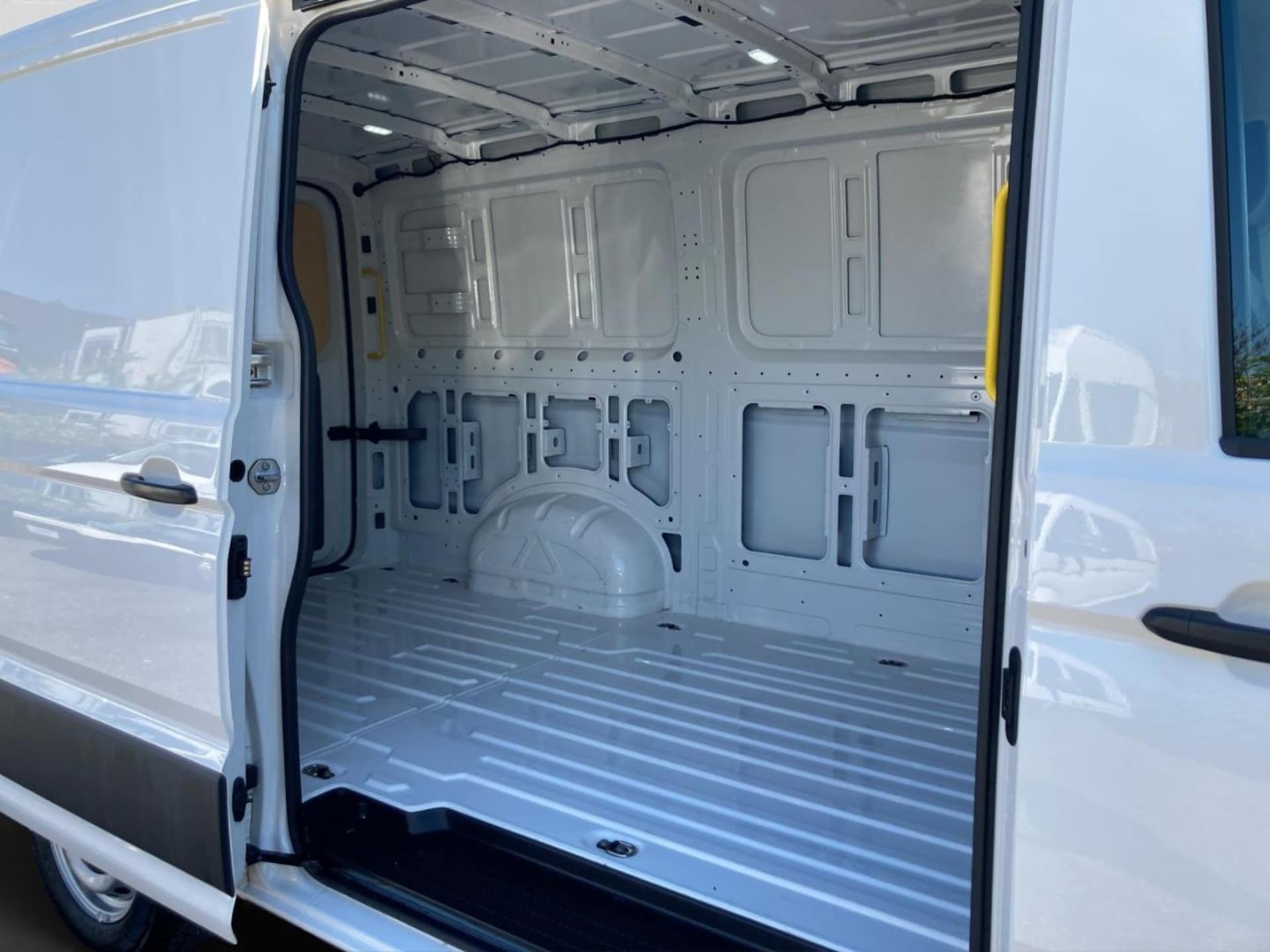 Volkswagen Crafter Kasten mittlerer Radstand