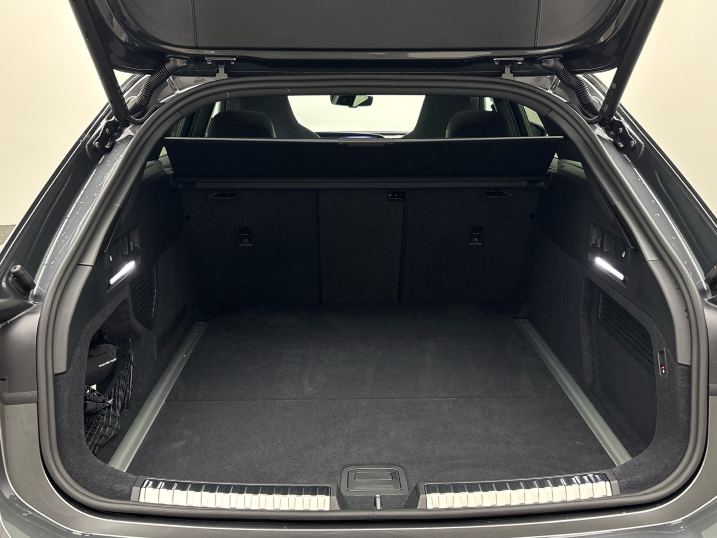 Bild über Audi A6 Avant edition one TDI quattro 220 kW S tronic - für weitere Informationen kontaktieren Sie den Audi Partner
