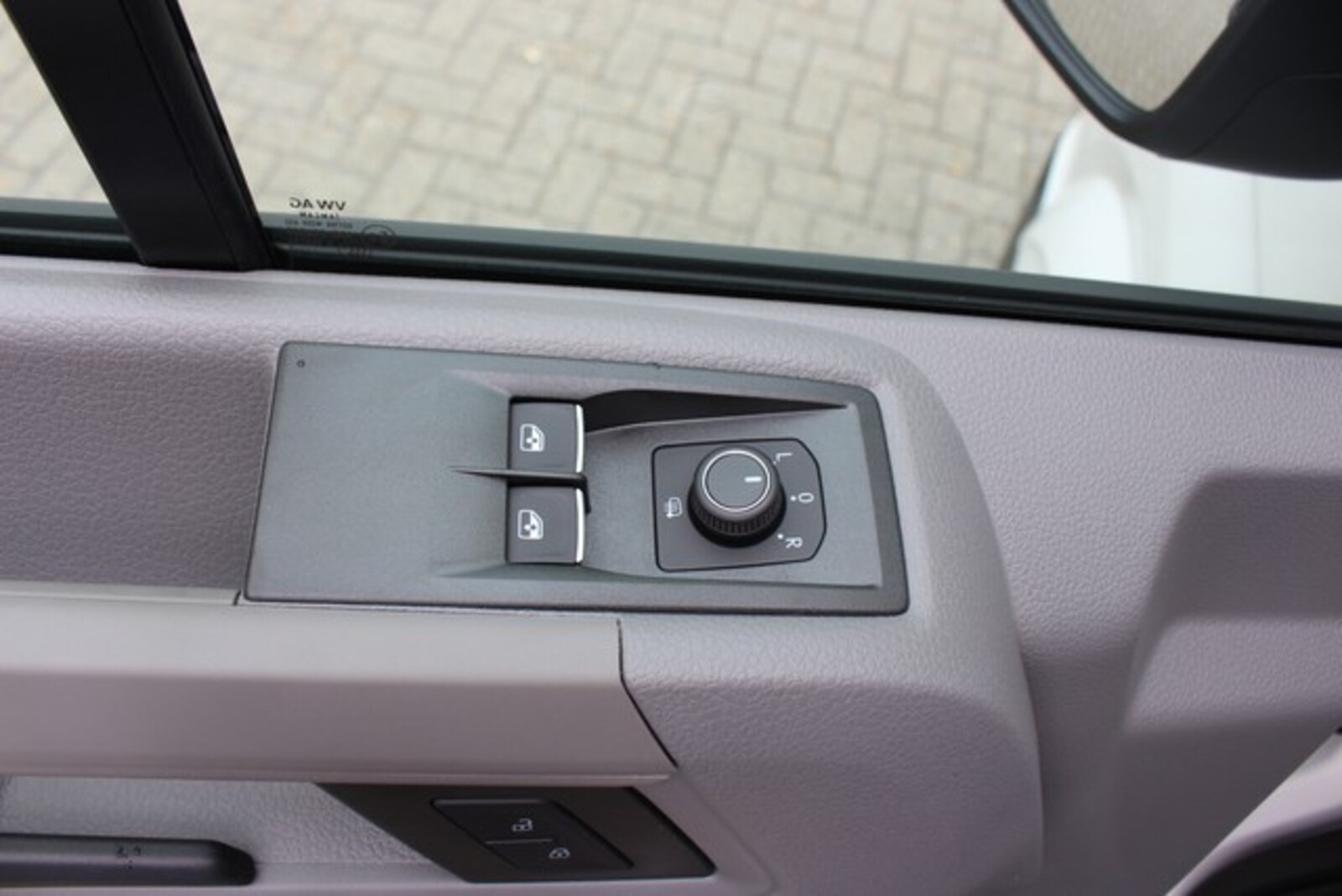 Volkswagen Crafter Kasten mittlerer Radstand – Bild 8