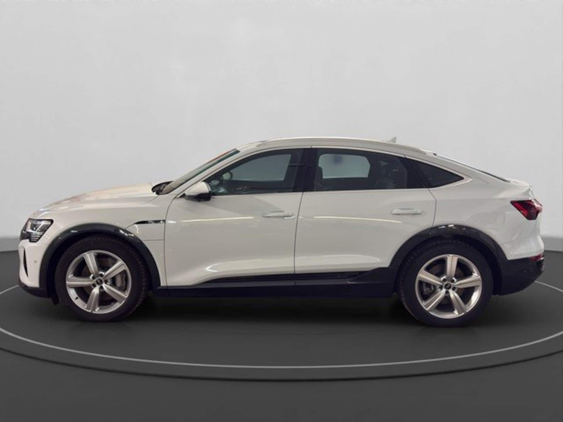 Audi Q8 Sportback e-tron Advanced