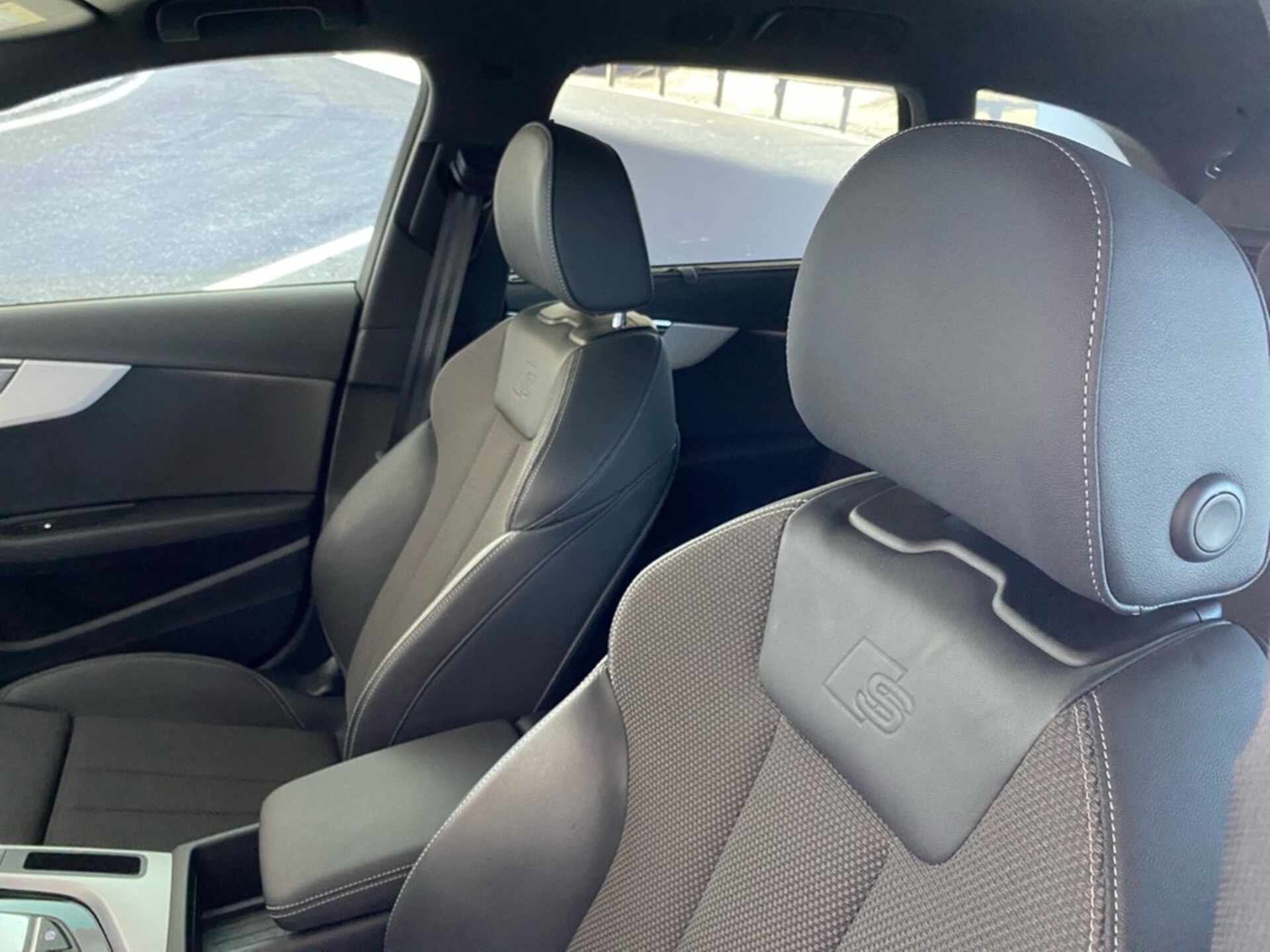 Audi A4 Avant S line