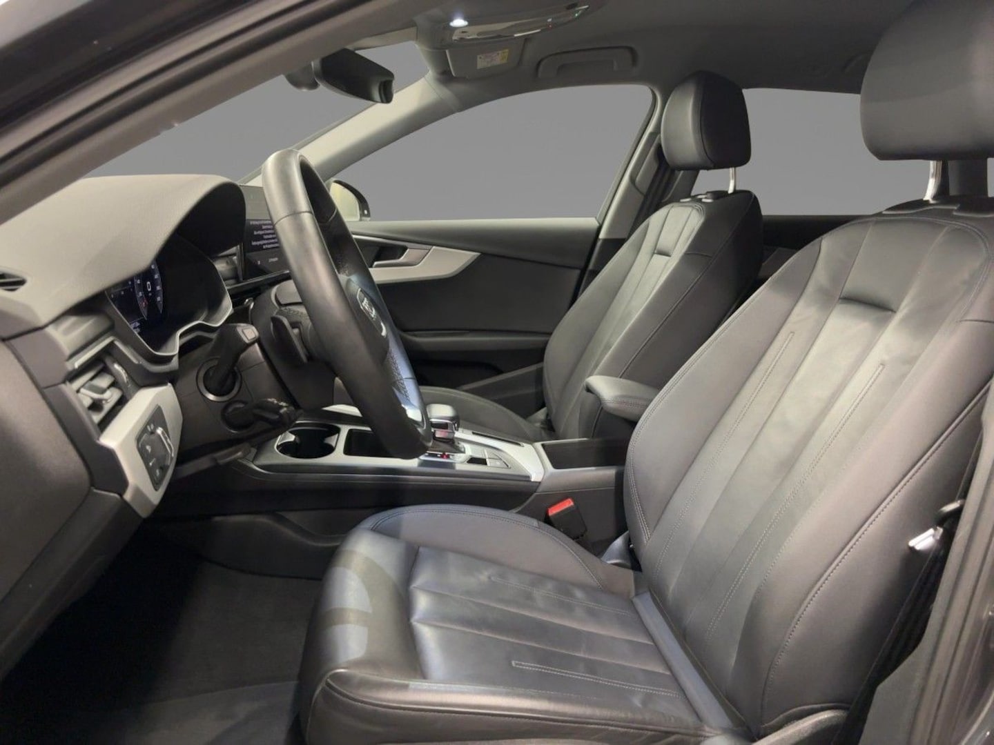 Bild über Audi A4 Avant advanced 35 TFSI S tronic - für weitere Informationen kontaktieren Sie den Audi Partner