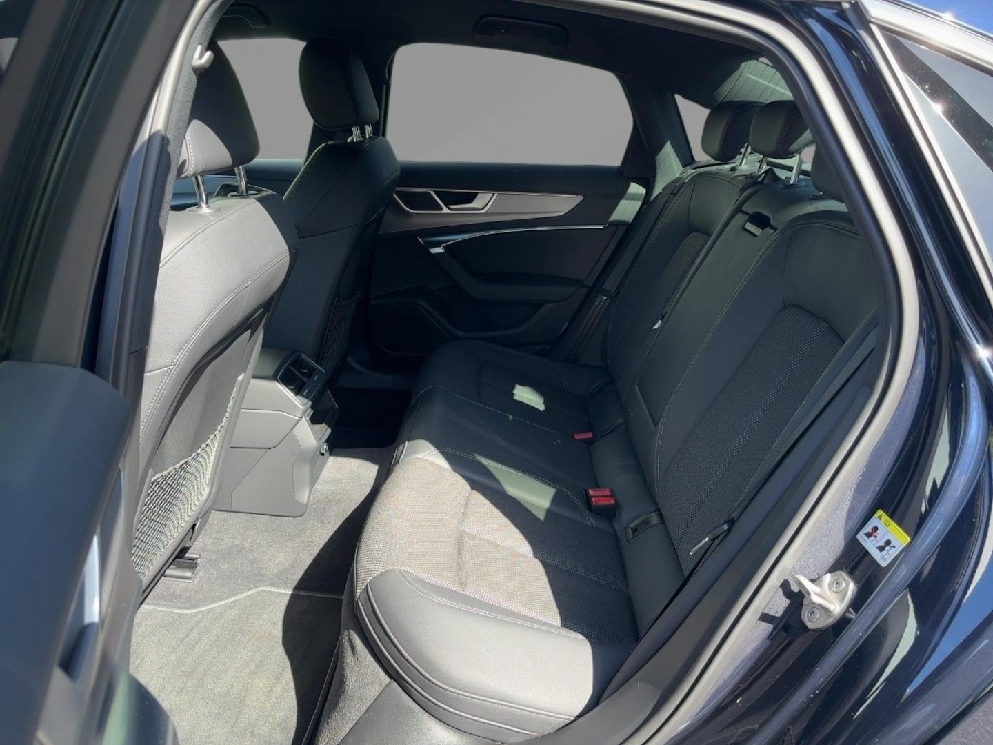 Bild über Audi A6 sport 45 TFSI quattro S tronic - für weitere Informationen kontaktieren Sie den Audi Partner