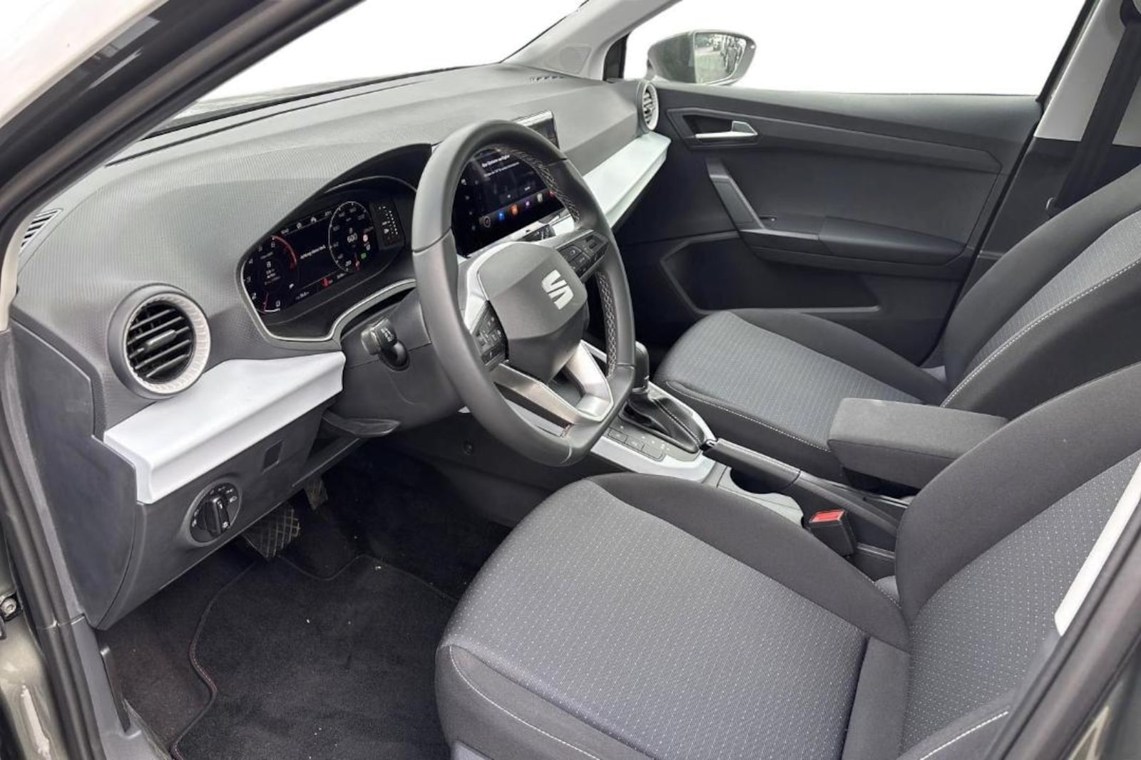 SEAT Arona – Bild 10