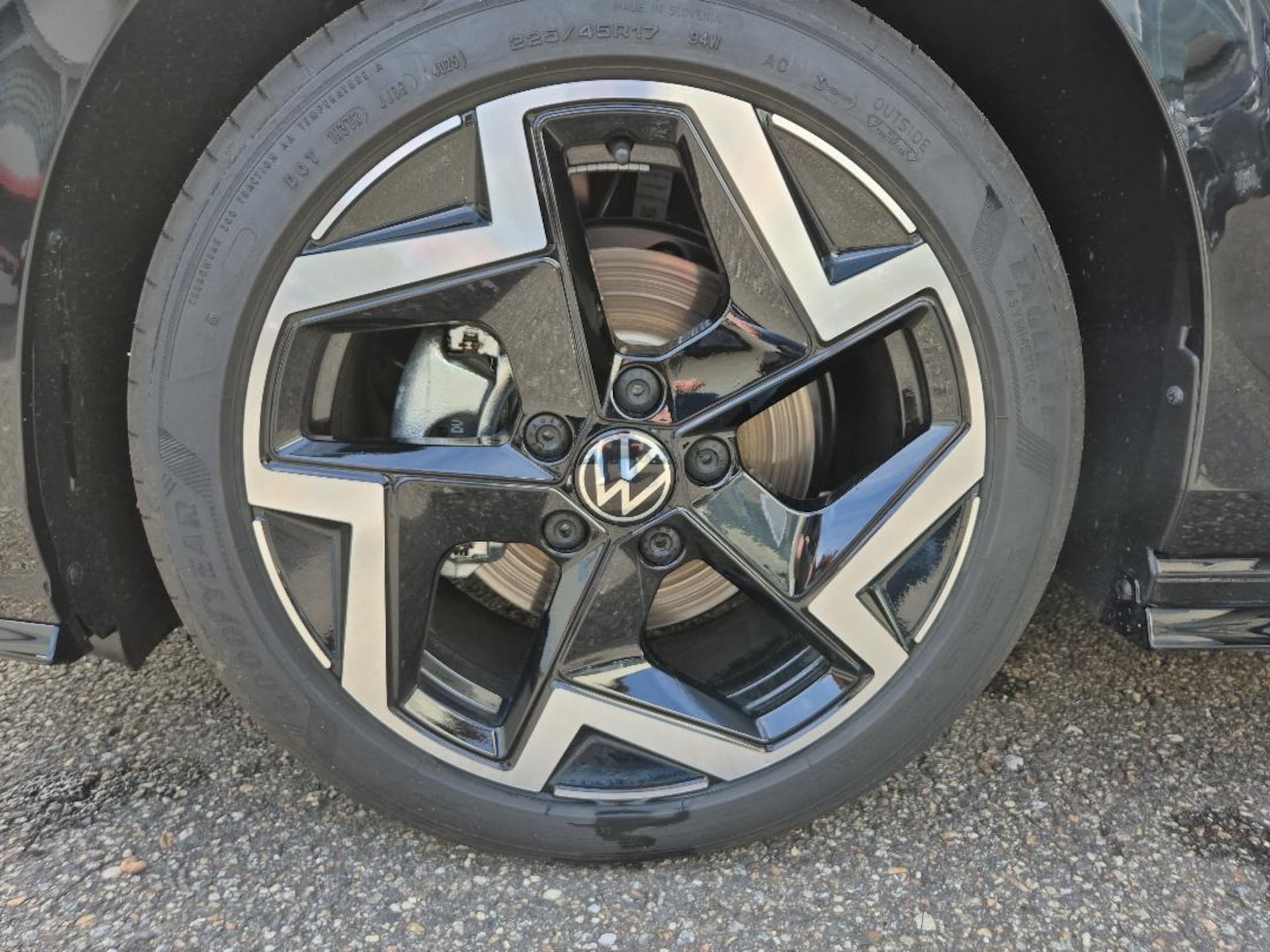 Volkswagen Golf R-Line