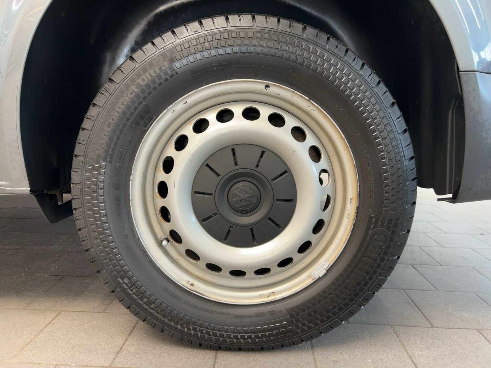 Volkswagen T6.1 Transporter Kombi langer Radstand