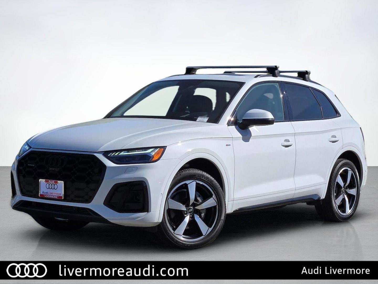 2023 Audi Q5 45 Prestige's photo