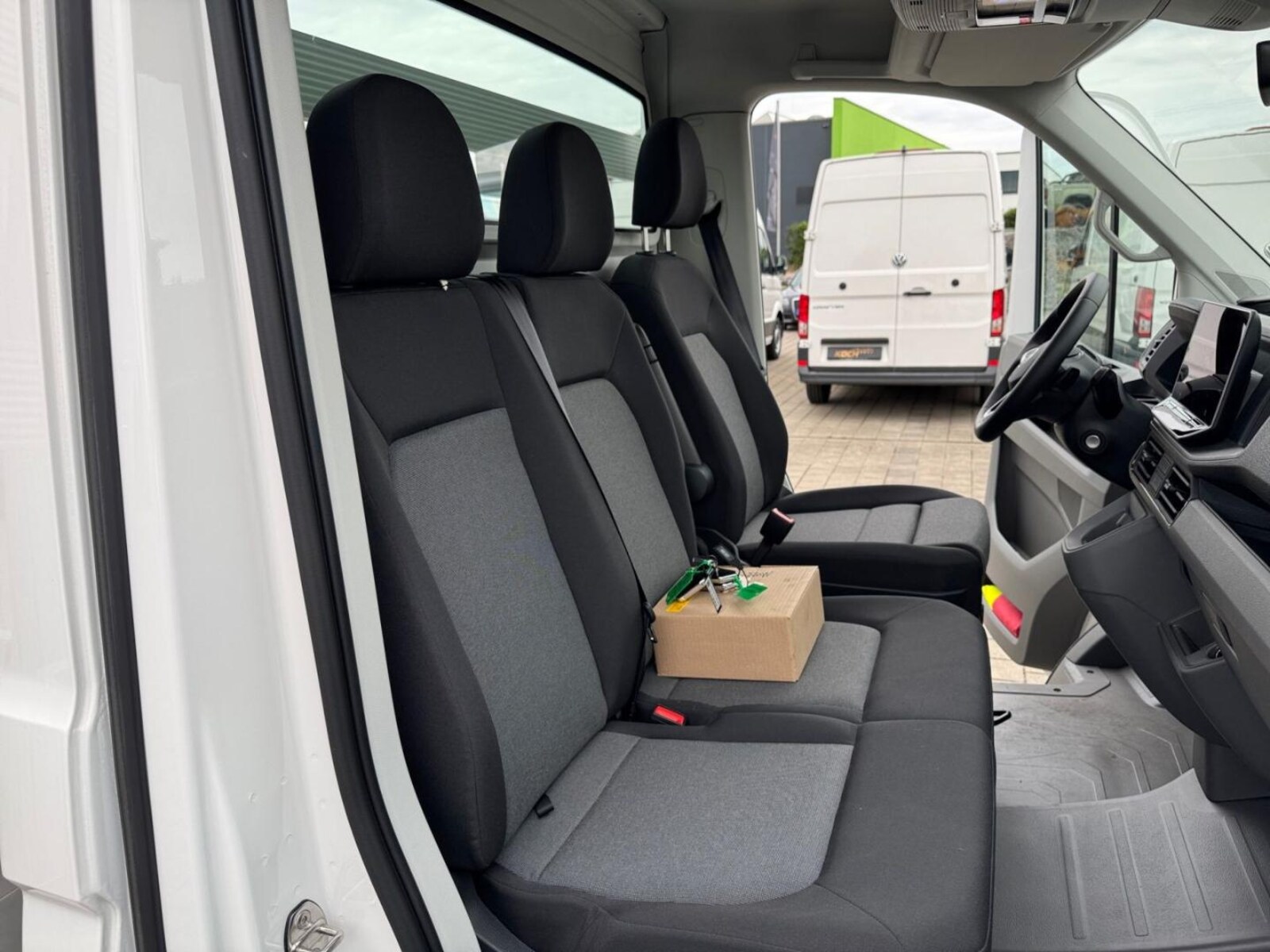Volkswagen Crafter Einzelkabine langer Radstand – Bild 10