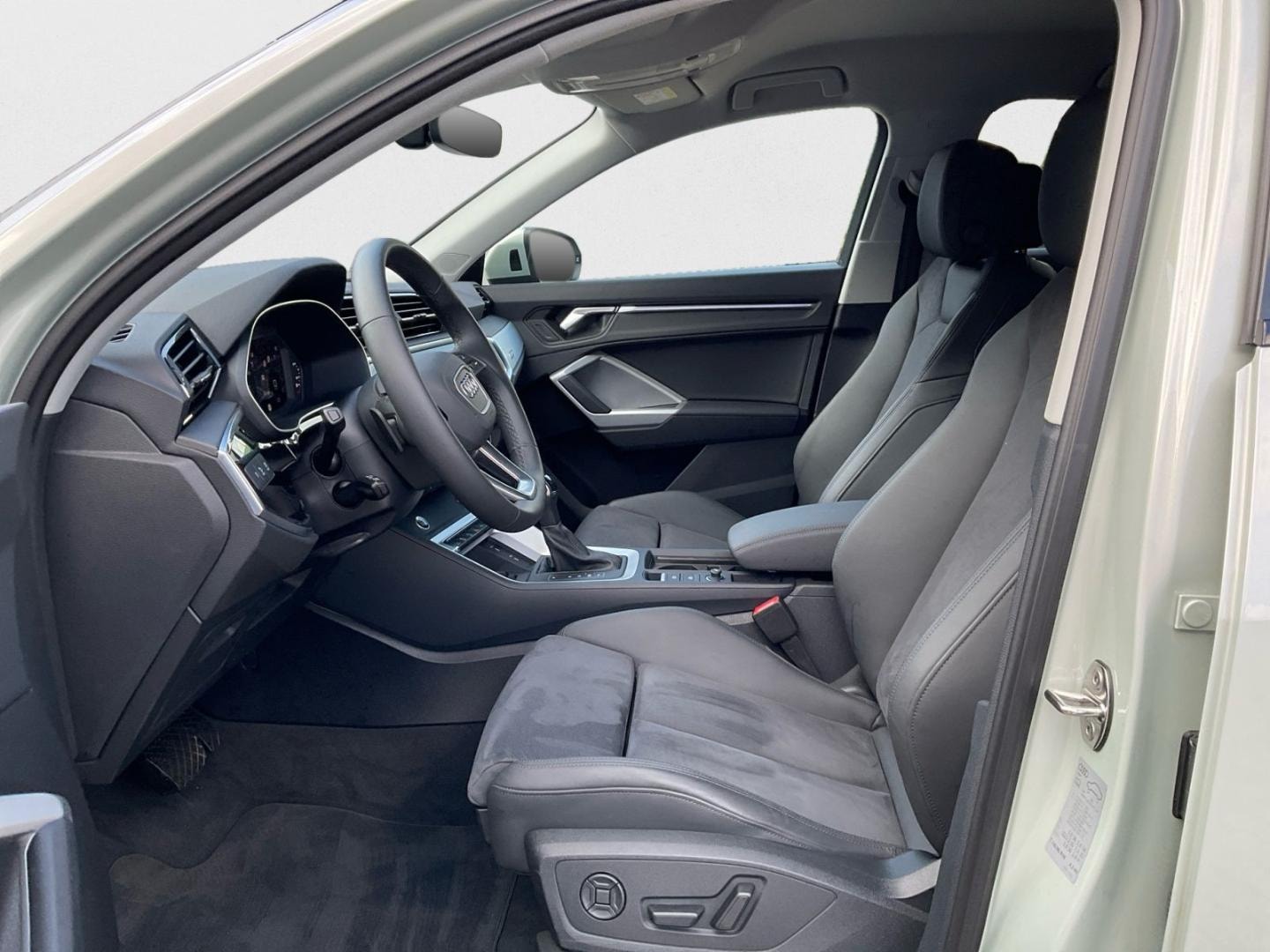 Bild über Audi Q3 Sportback TFSI 110 kW S tronic - für weitere Informationen kontaktieren Sie den Audi Partner