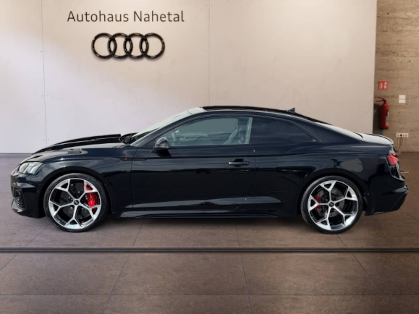 Bild über Audi RS 5 Coupé TFSI quattro tiptronic - für weitere Informationen kontaktieren Sie den Audi Partner