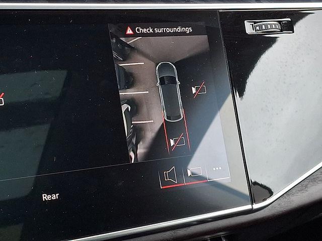 2023 Audi Q8