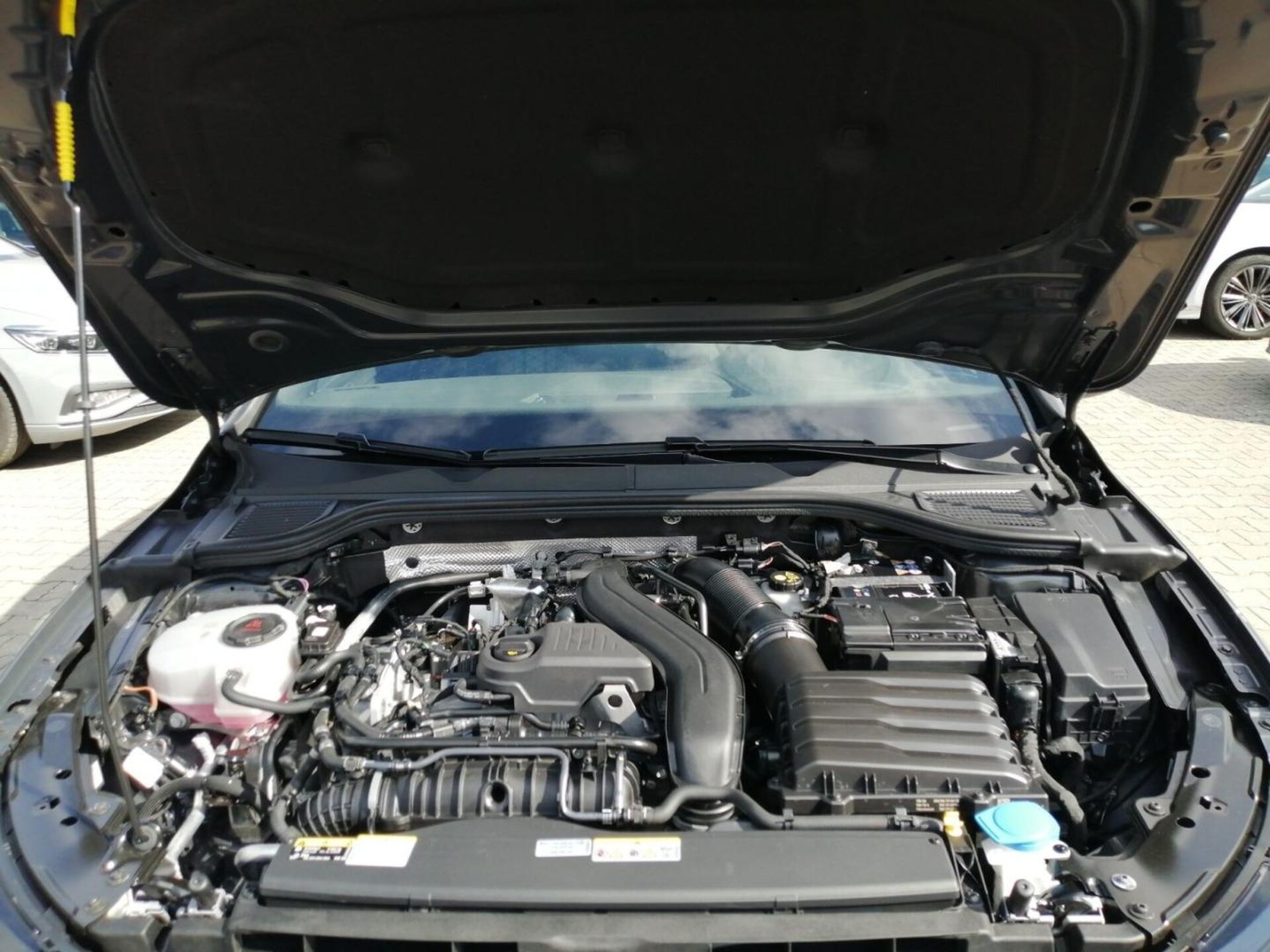 Volkswagen Golf Variant R-Line