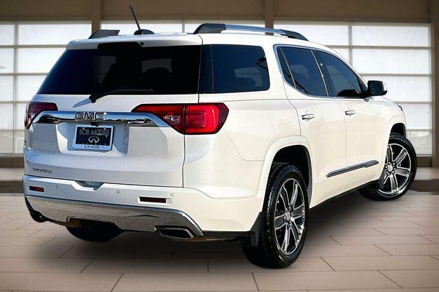2017 GMC Acadia