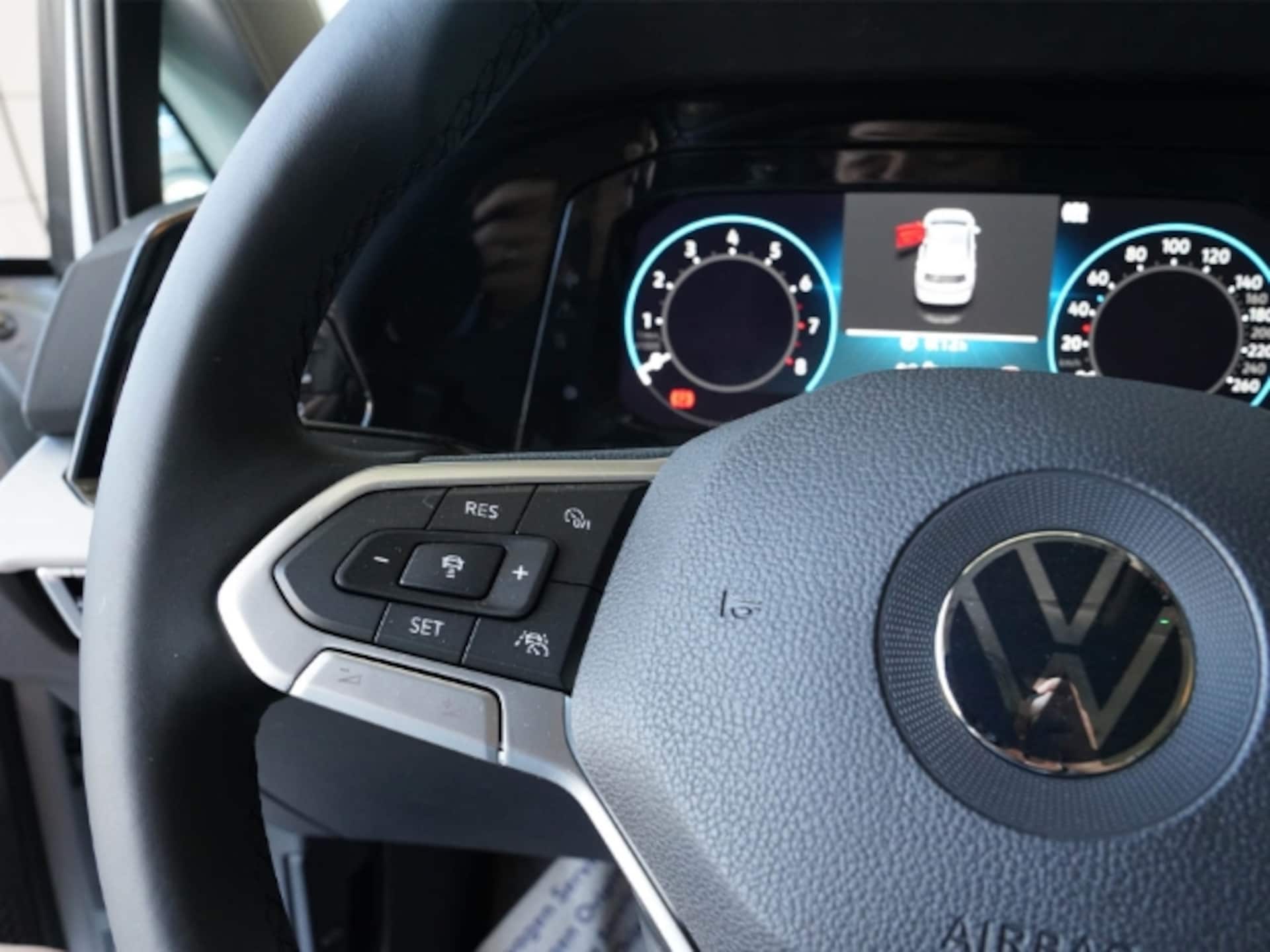 Volkswagen Golf Life