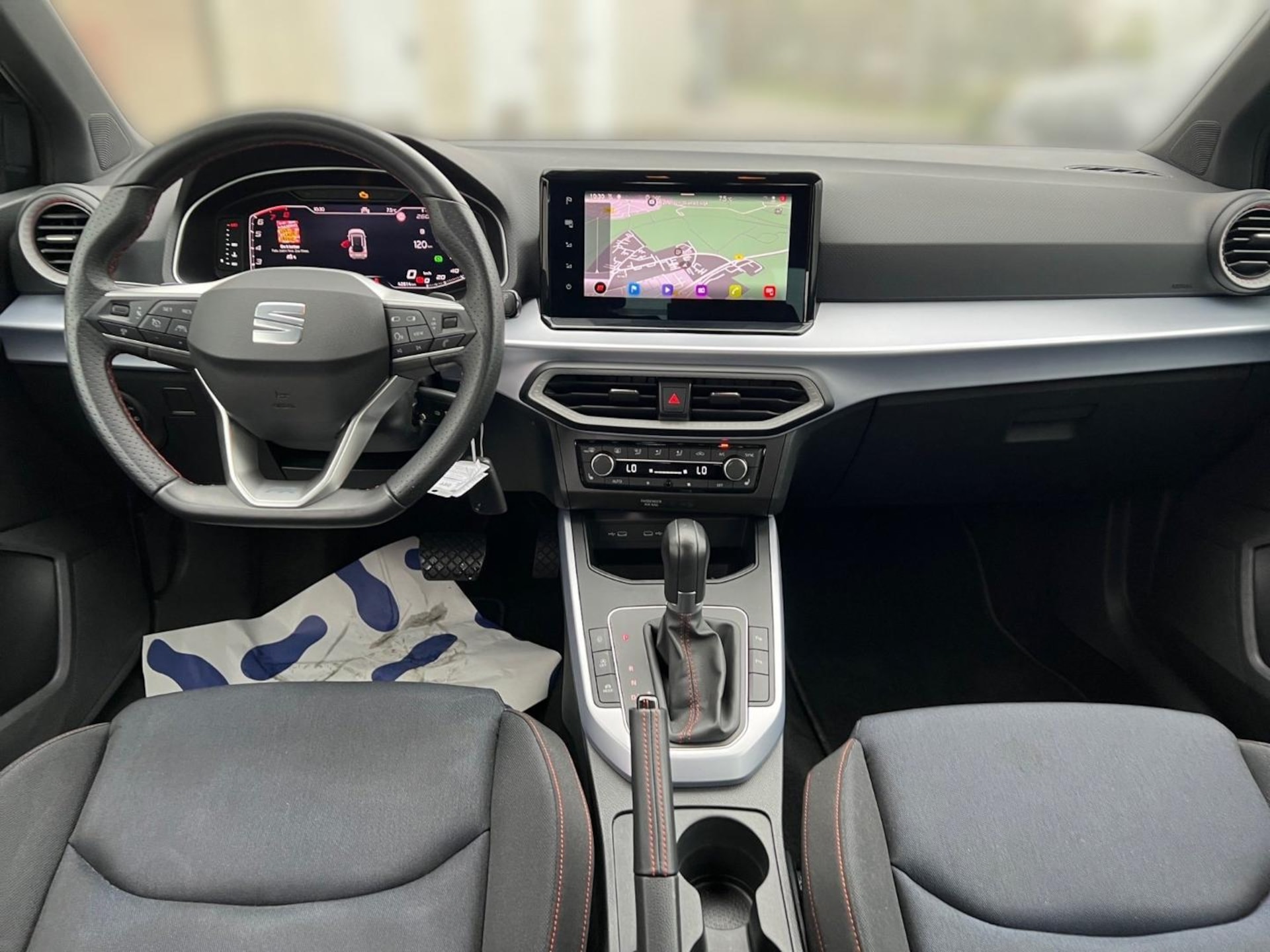 SEAT Arona FR