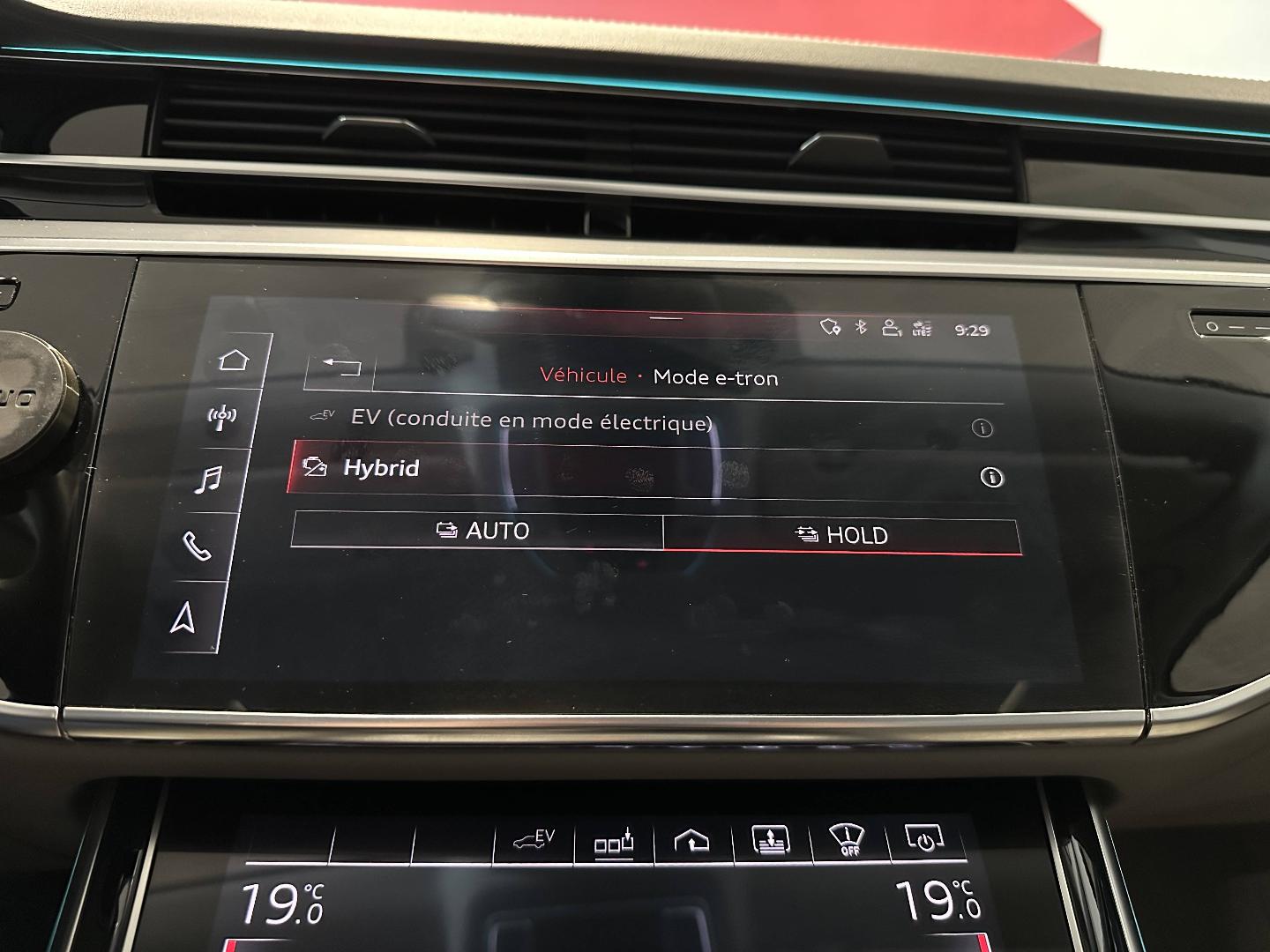 Image about Audi A8 L TFSI e Avus Extended 60 TFSI e quattro 330 kW (449 ch) tiptronic