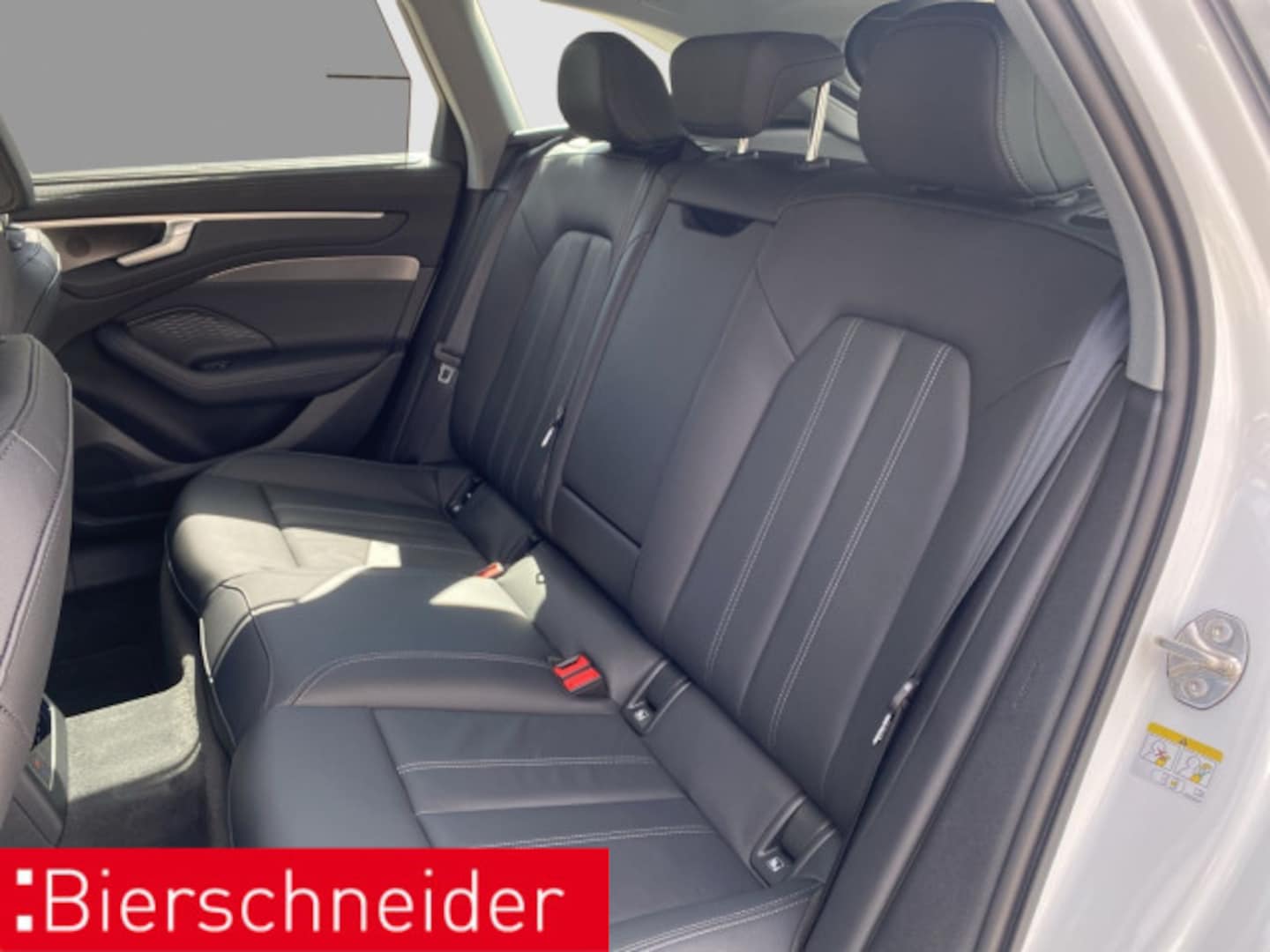 Bild über Audi A6 Avant TFSI 150 kW S tronic - für weitere Informationen kontaktieren Sie den Audi Partner