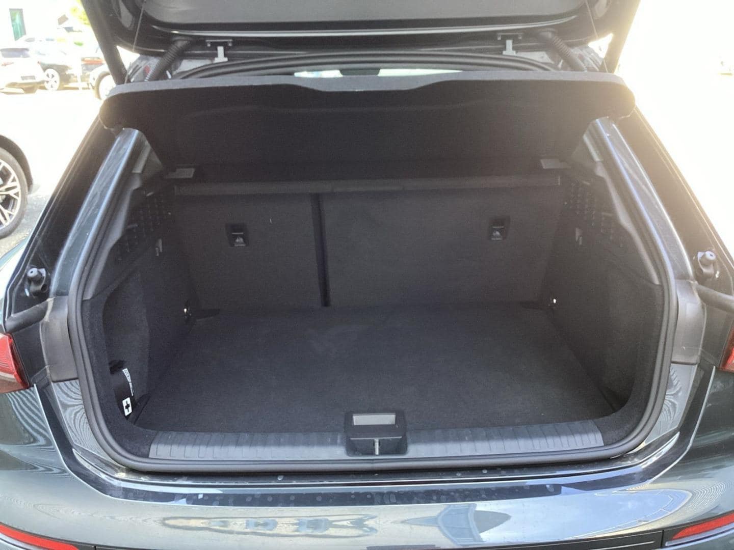 Bild über Audi A3 Sportback 35 TDI S tronic - für weitere Informationen kontaktieren Sie den Audi Partner