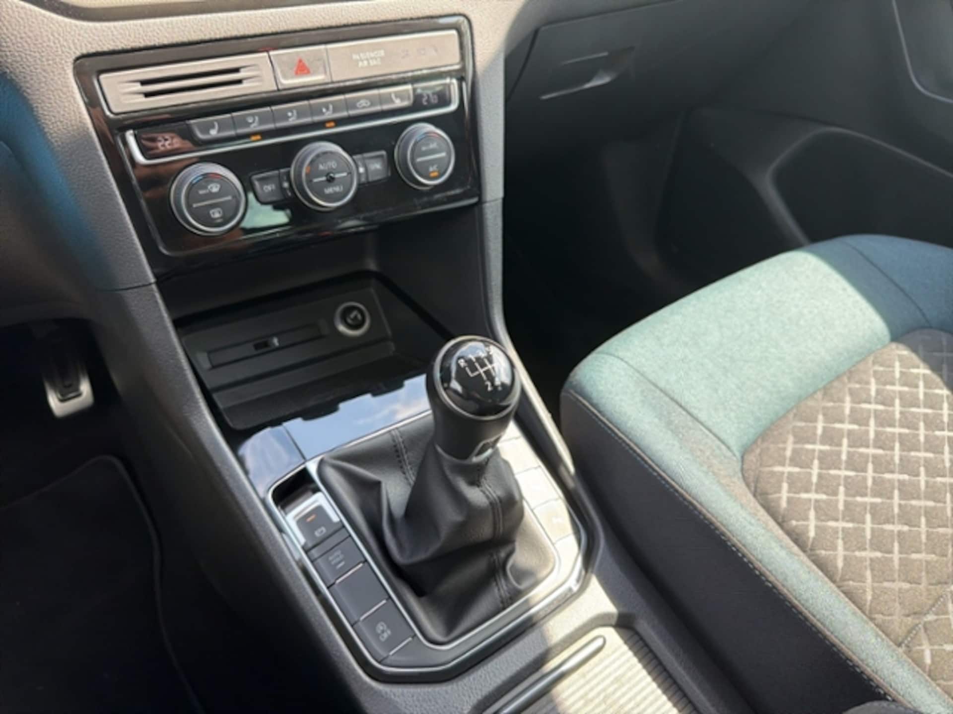Volkswagen Golf Sportsvan IQ.DRIVE