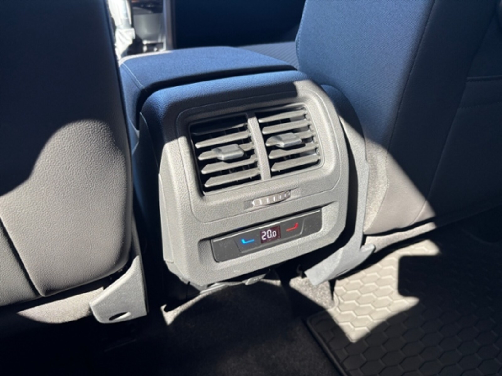 Volkswagen Touran – Bild 15