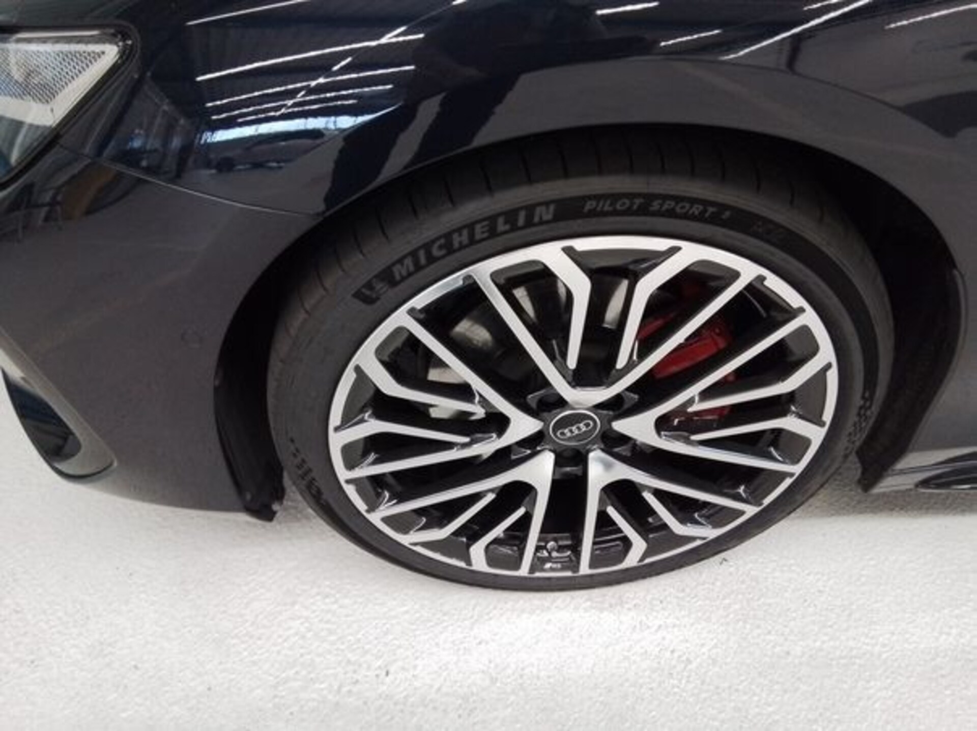Audi A6 Avant edition one