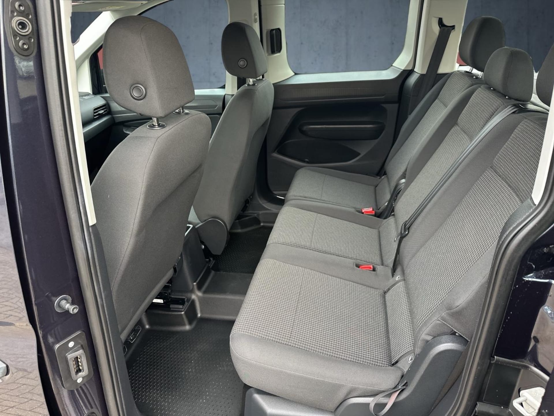 Volkswagen Caddy Kombi Basis-Modell