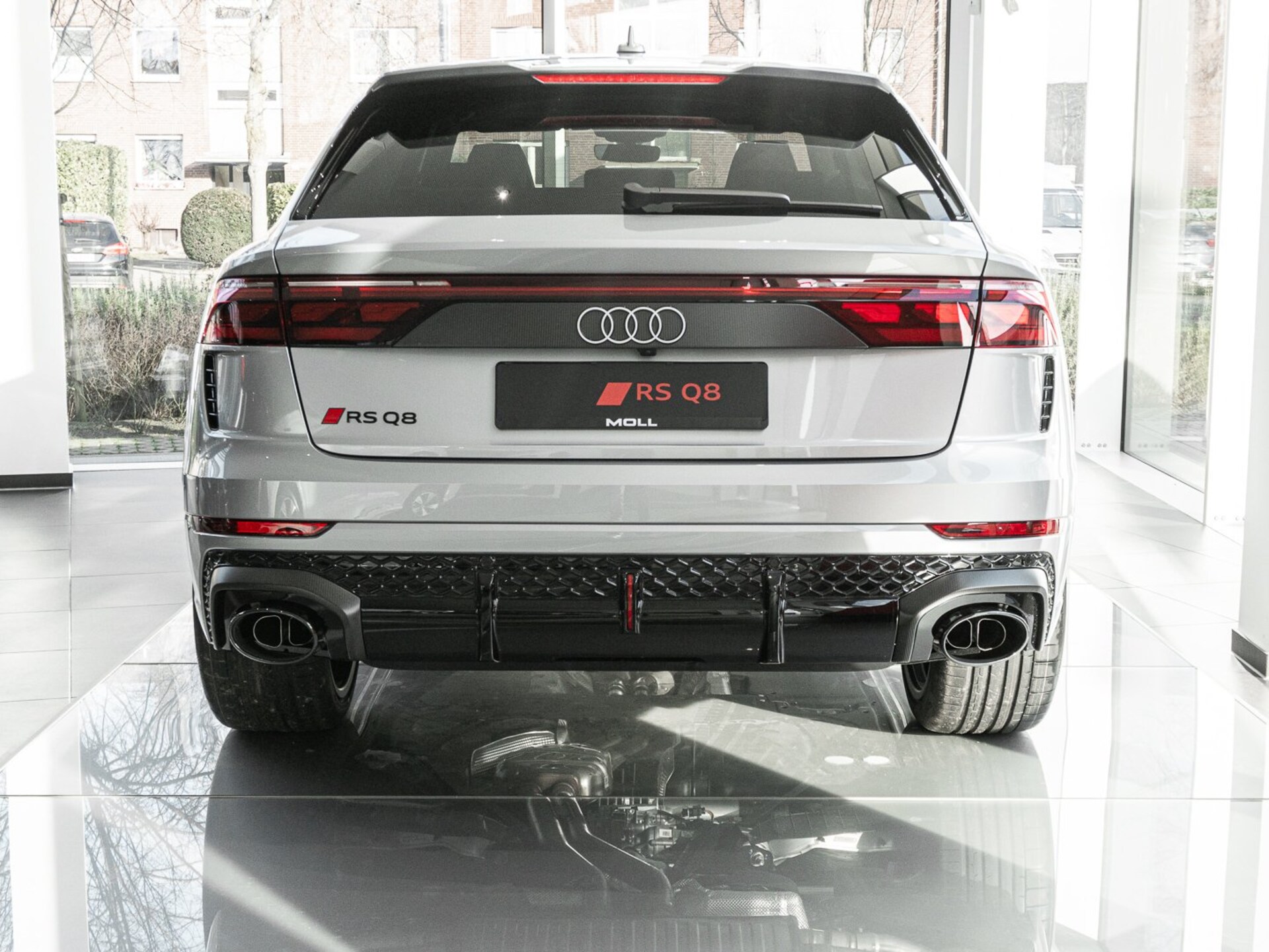 Audi RS Q8 SUV performance