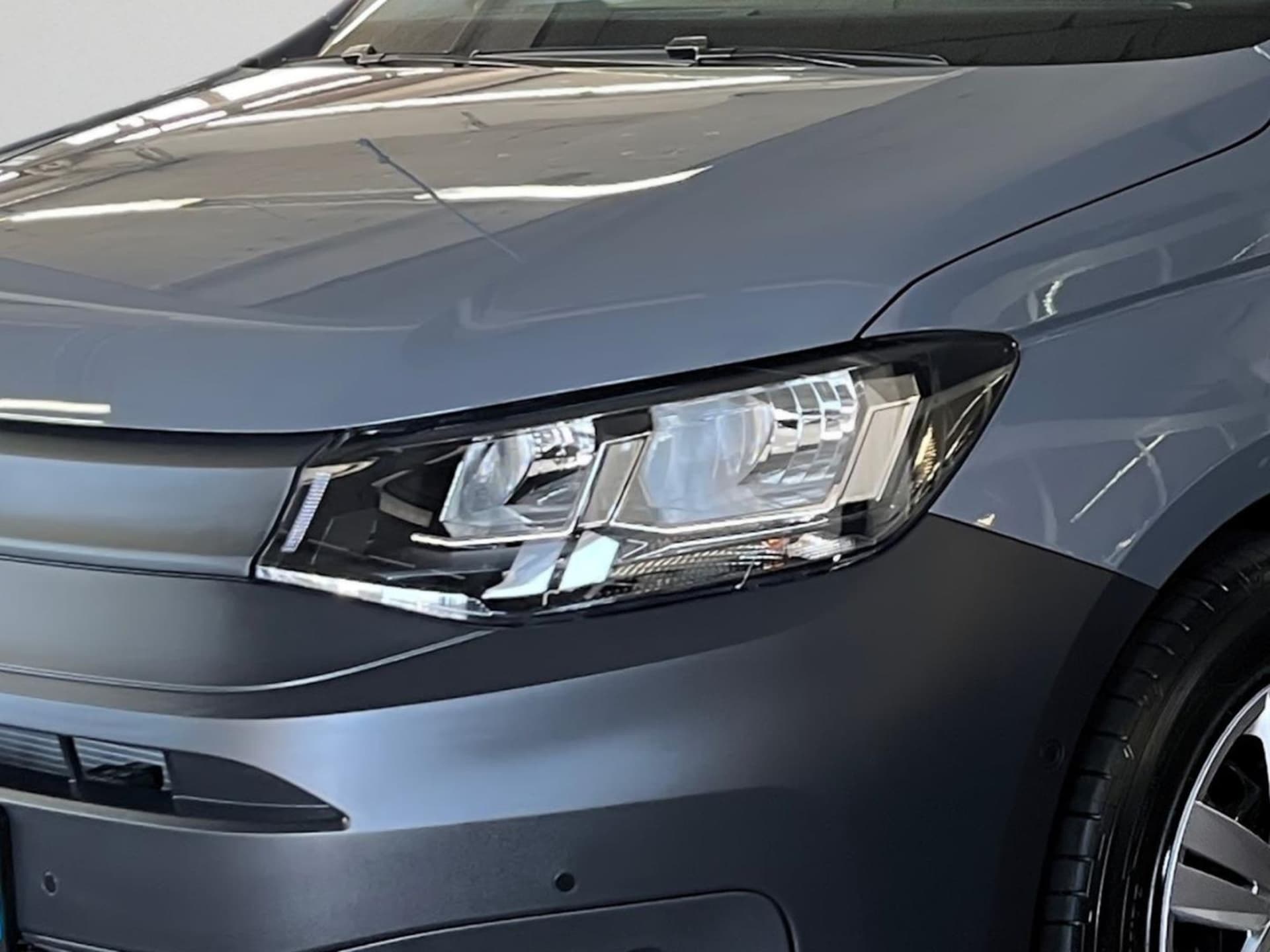 Volkswagen Caddy Basis-Modell