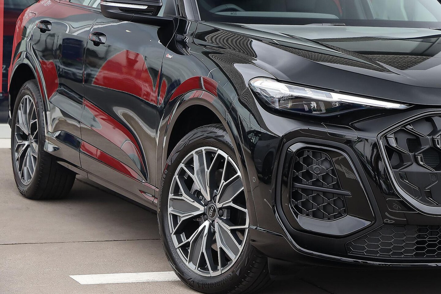 Image about Audi Q5 Sportback TDI quattro 150 kW sport