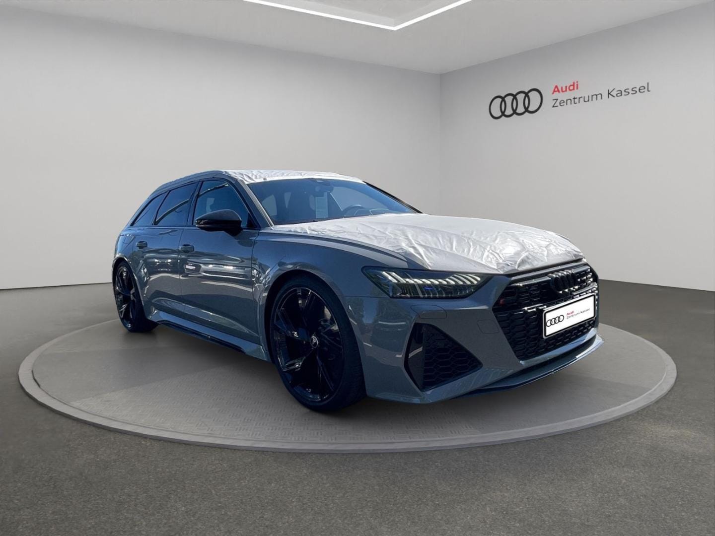 Bild über Audi RS 6 Avant TFSI quattro tiptronic - für weitere Informationen kontaktieren Sie den Audi Partner