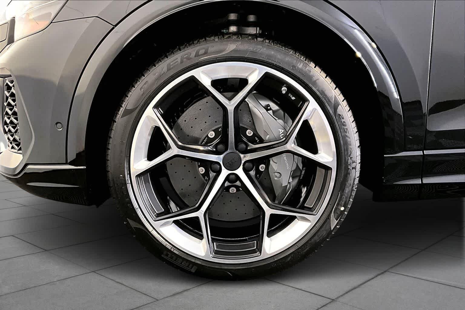2026 Audi RS Q8 Base - Photo 12