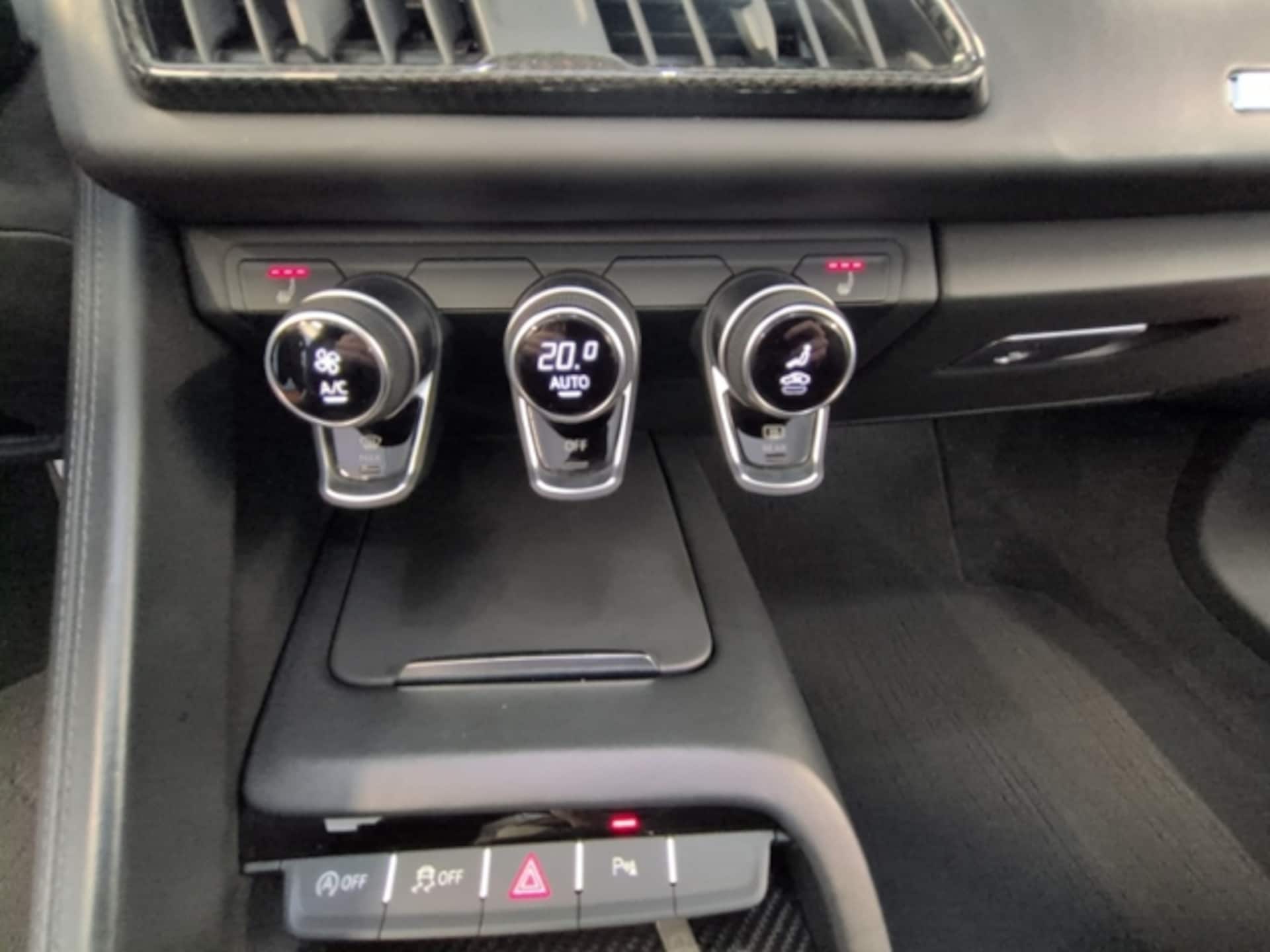 Audi R8 Spyder V10 performance quattro