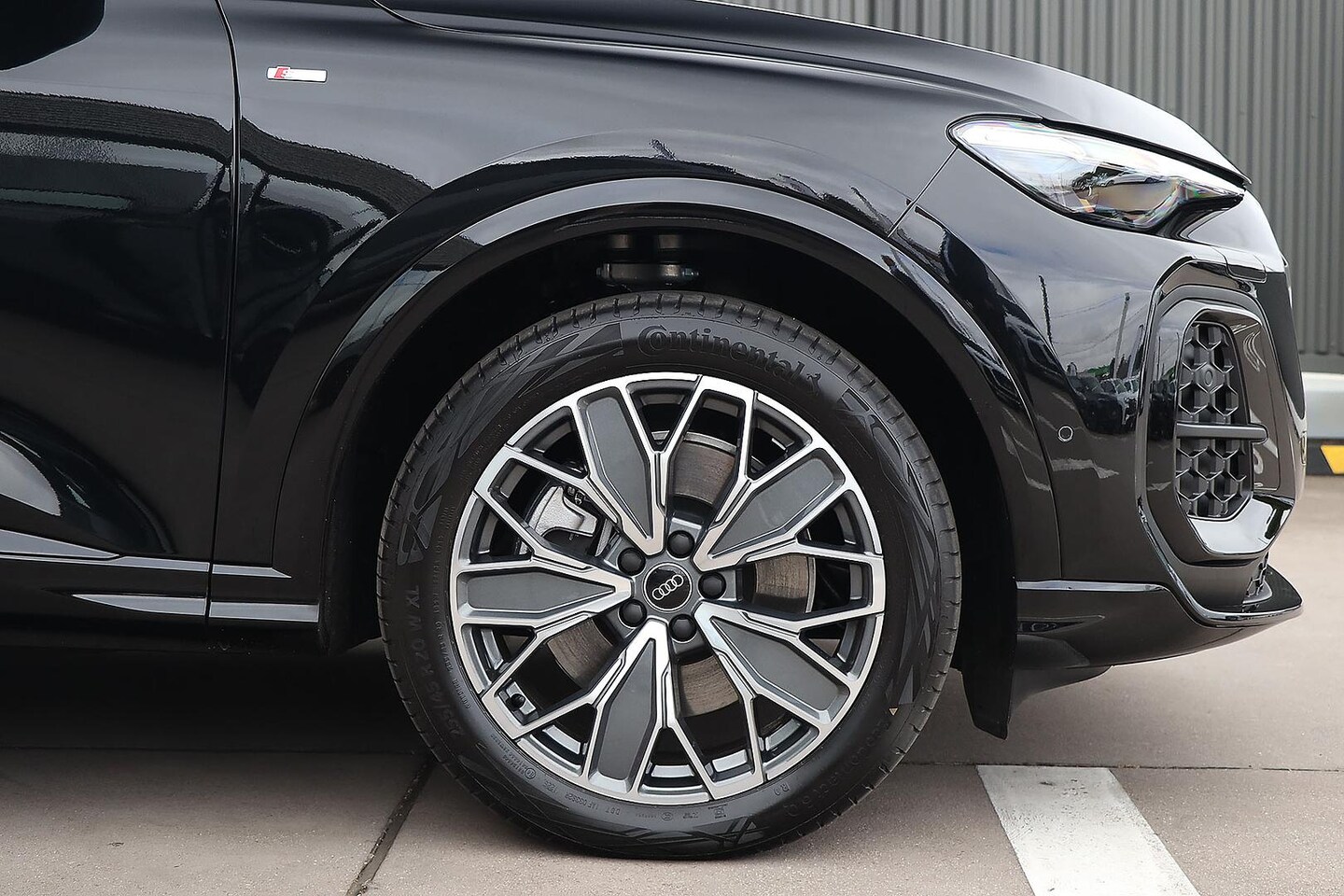 Image about Audi Q5 Sportback TDI quattro 150 kW sport