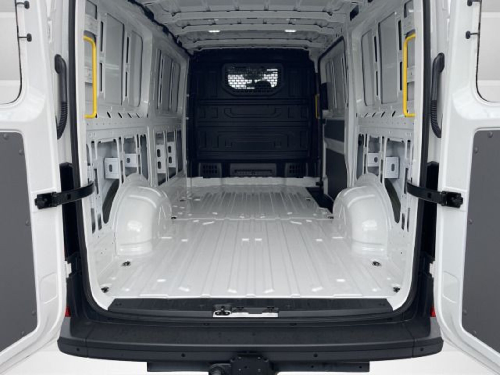 Volkswagen Crafter Kasten mittlerer Radstand – Bild 7