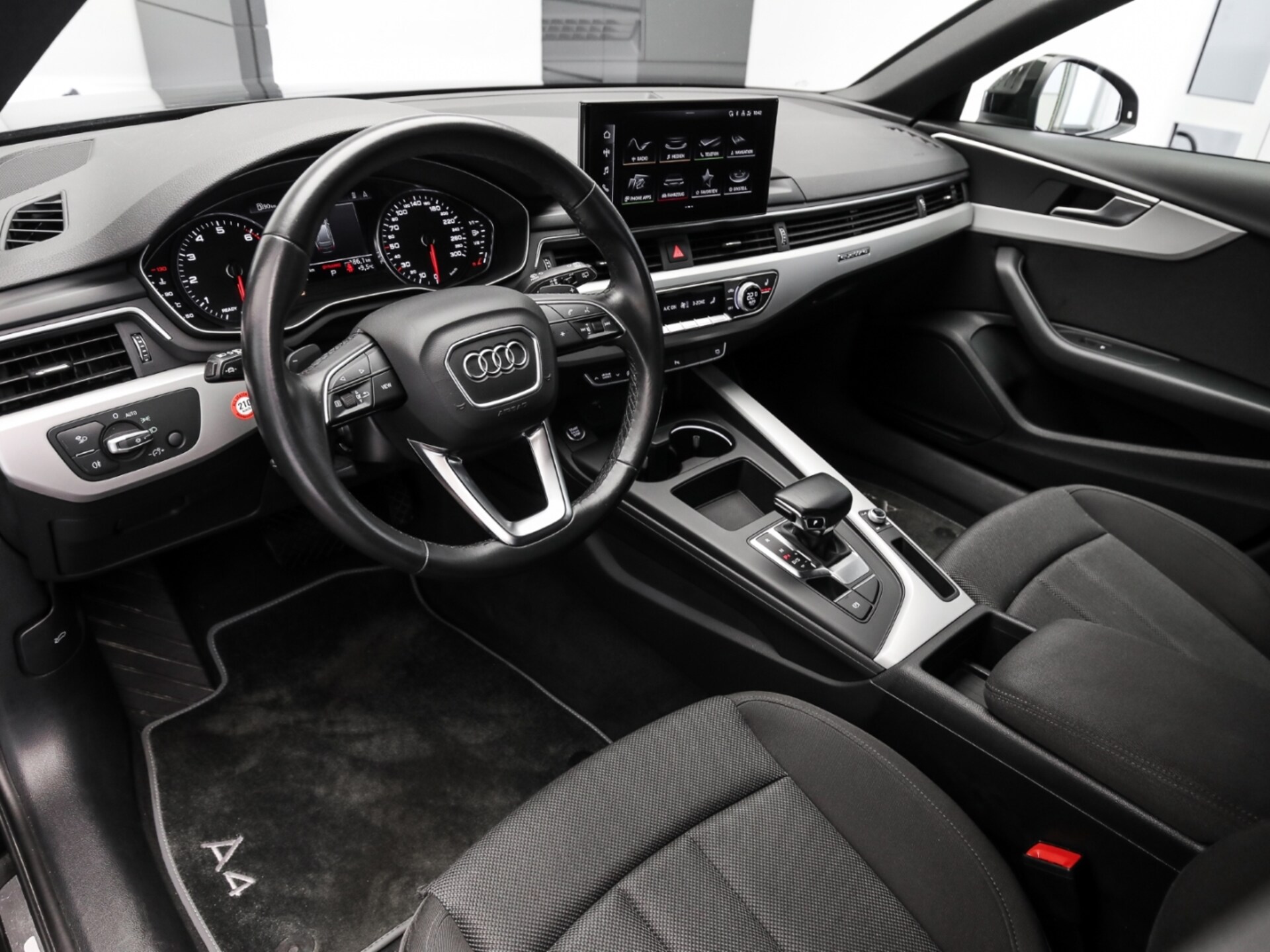 Audi A4 Avant Advanced
