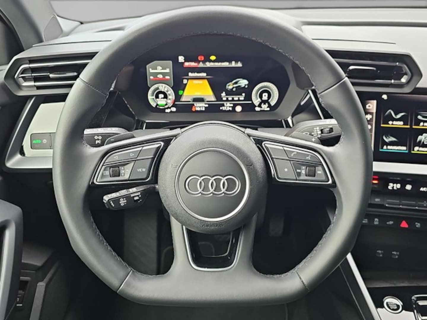 Bild über Audi A3 Sportback TFSI e TFSI e 150 kW S tronic - für weitere Informationen kontaktieren Sie den Audi Partner