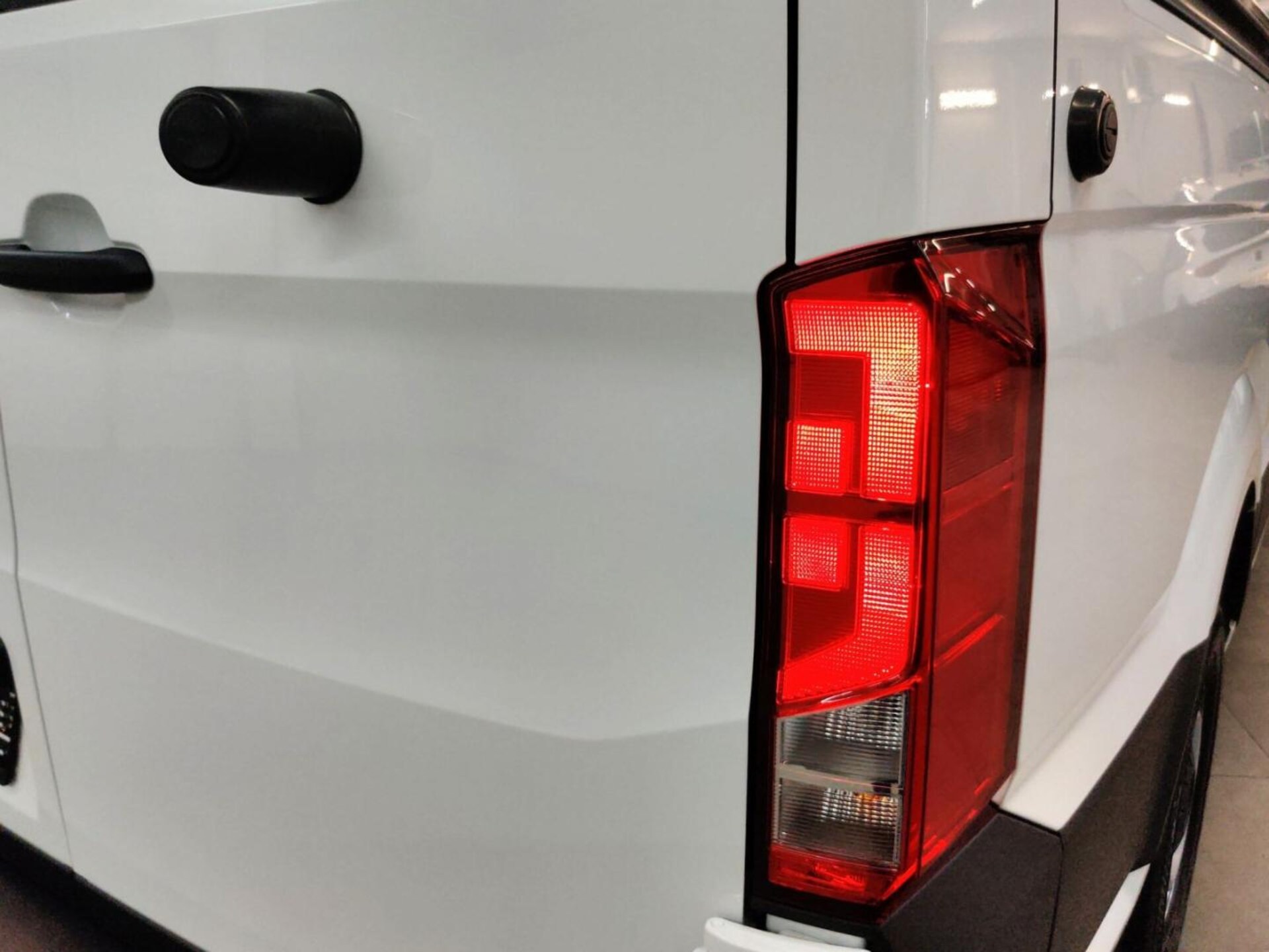 Volkswagen Crafter Kasten mittlerer Radstand