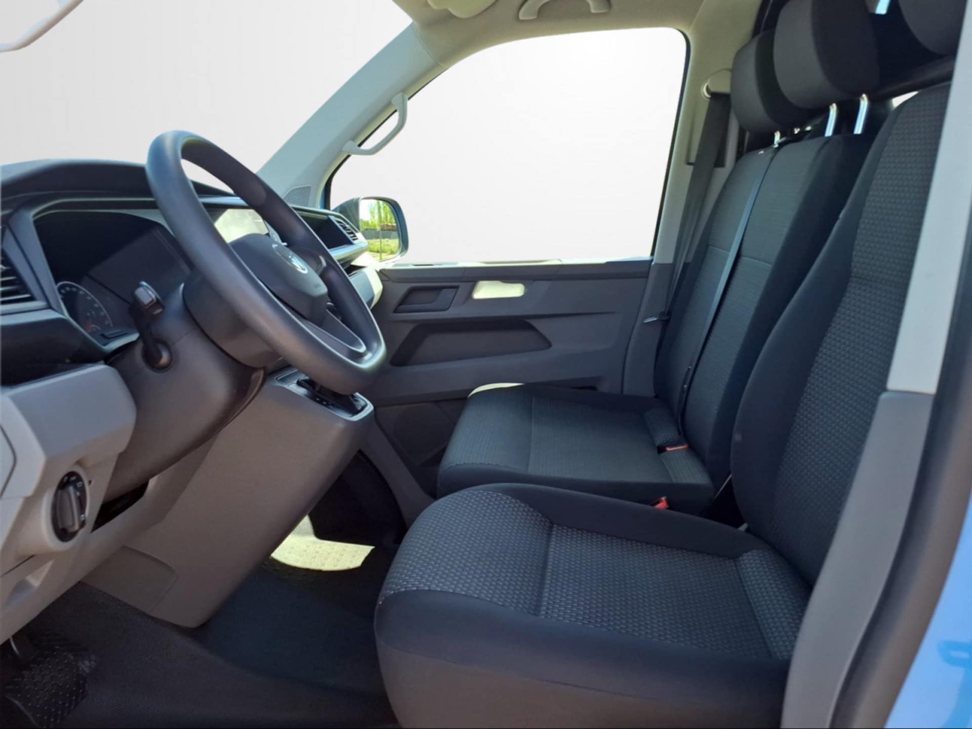 Volkswagen T6.1 Transporter Kasten langer Radstand